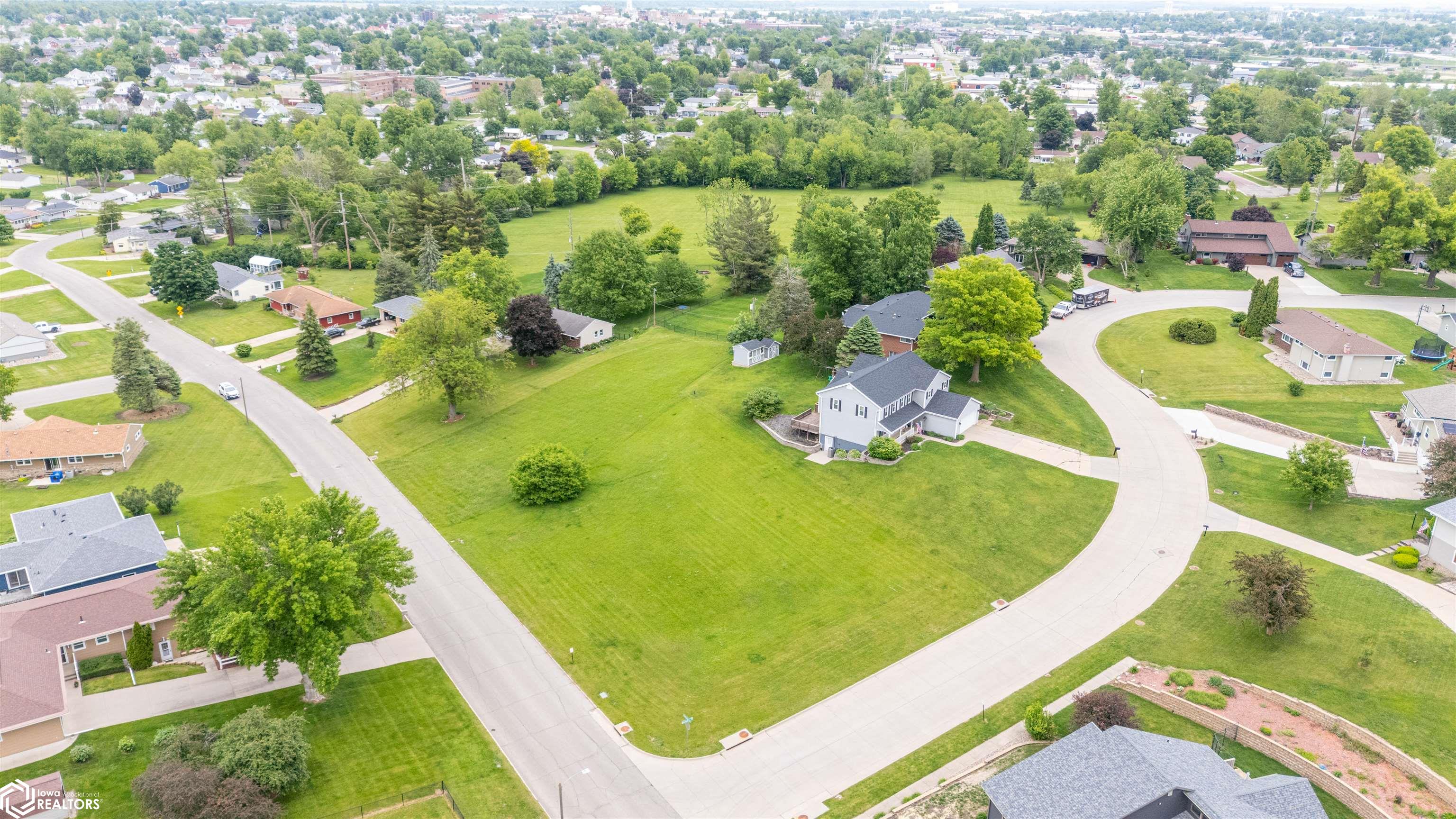 502 Brentwood Road, Marshalltown, Iowa image 6