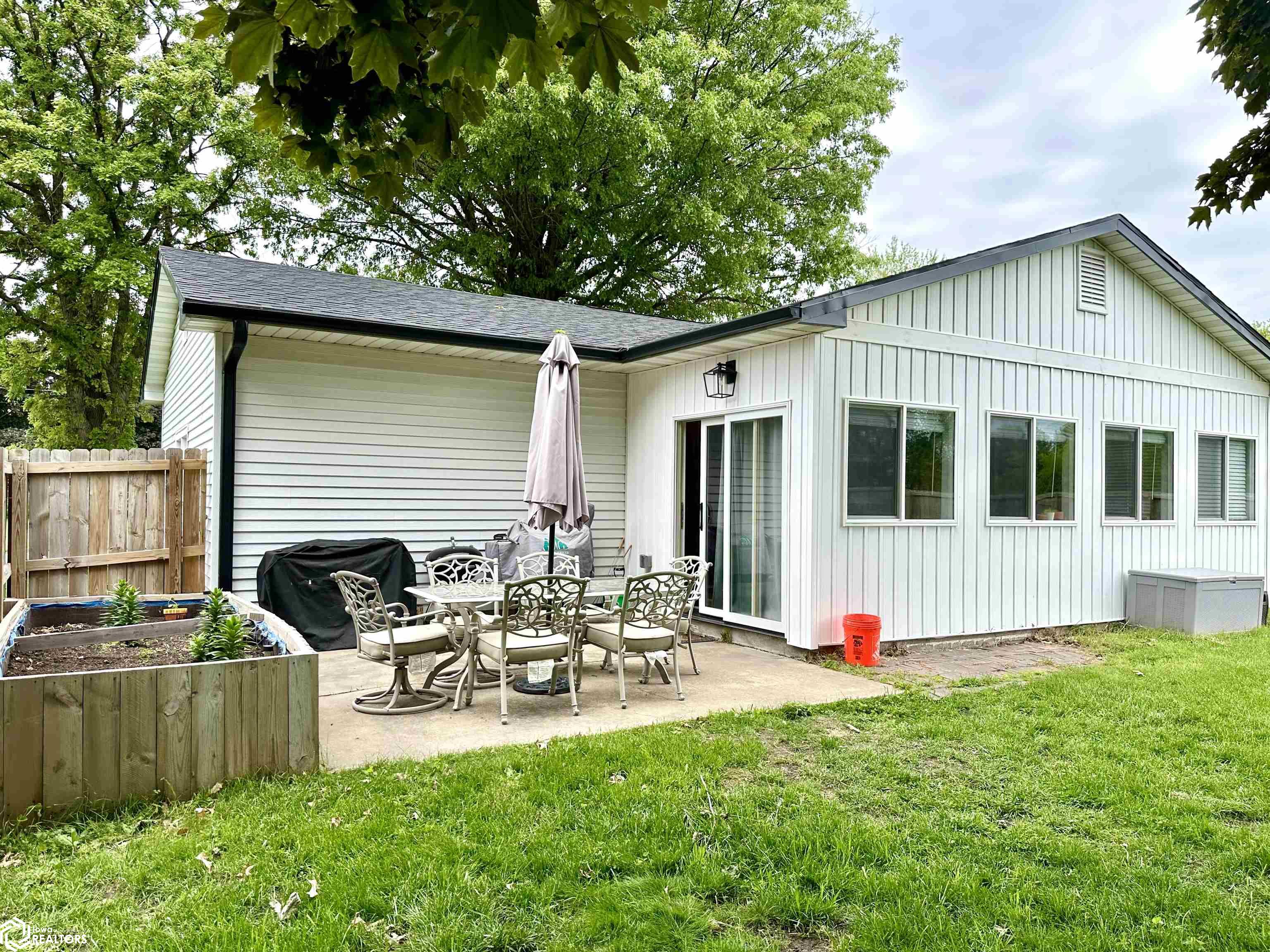 1816 5th Avenue, Grinnell, Iowa image 36