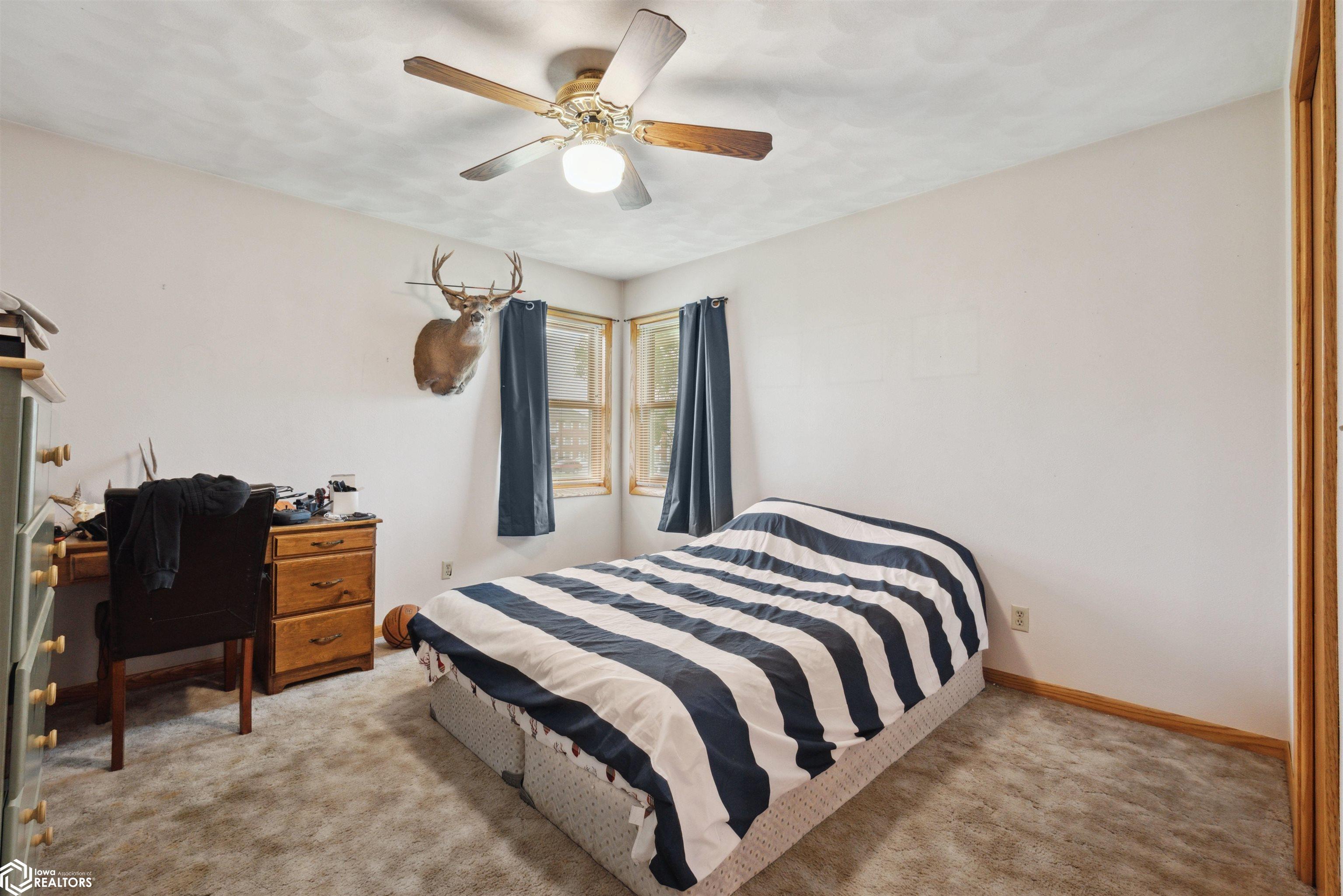 1030/1032 E 12th Street, Newton, Iowa image 16