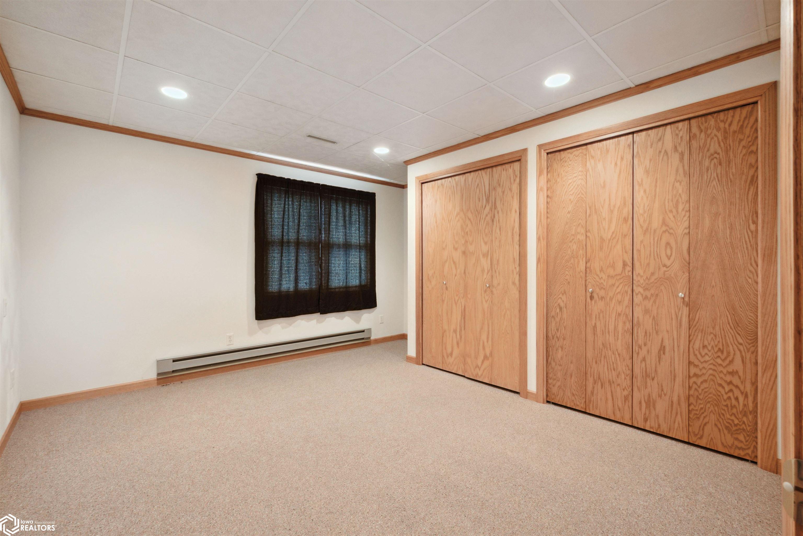 1030/1032 E 12th Street, Newton, Iowa image 22