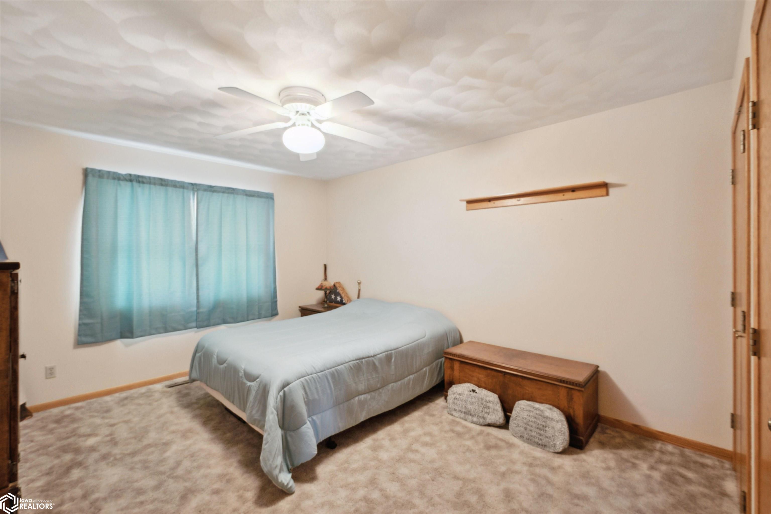 1030/1032 E 12th Street, Newton, Iowa image 23