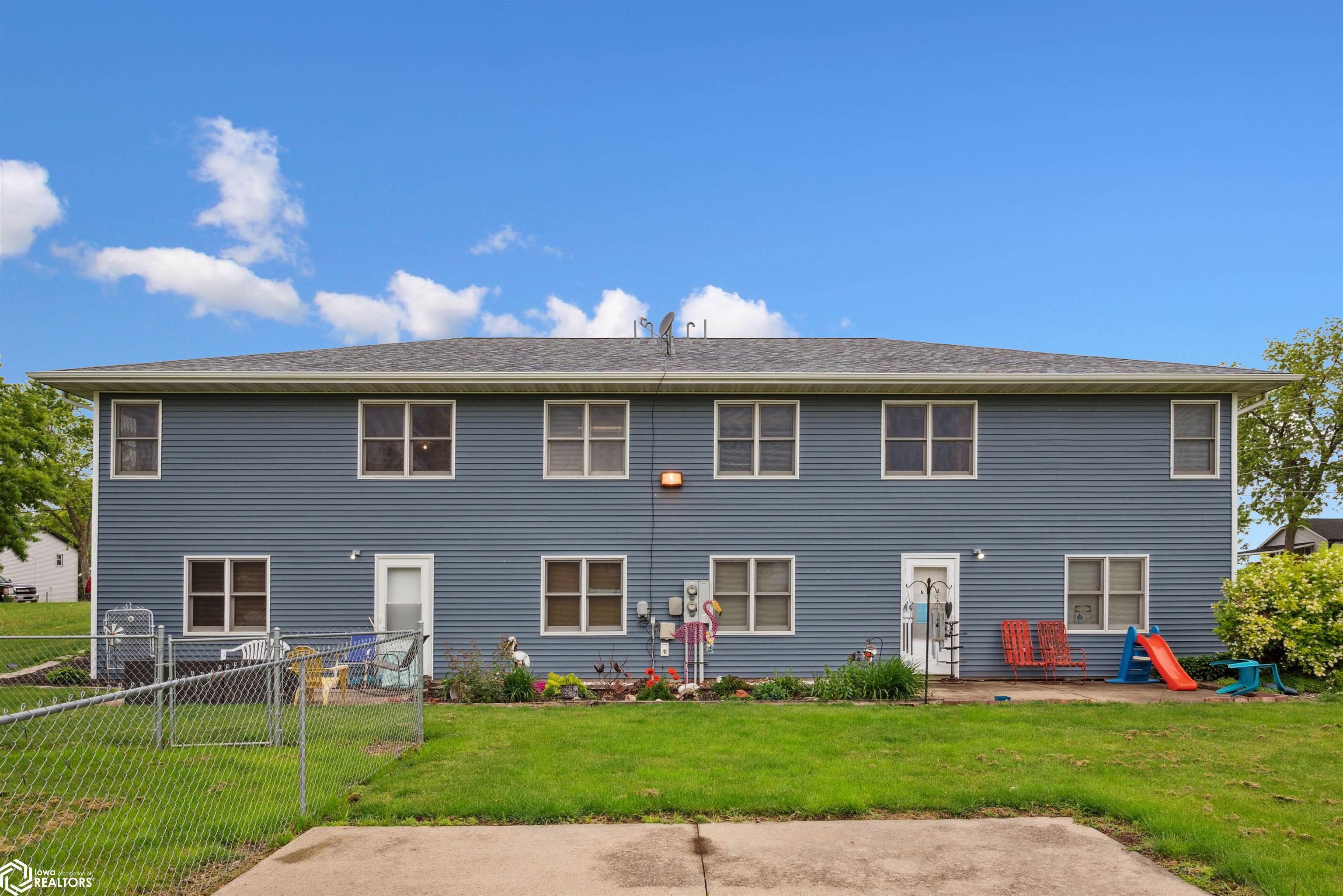 1030/1032 E 12th Street, Newton, Iowa image 30