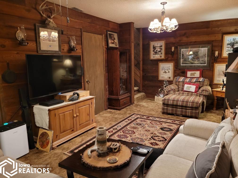 905 Mackey Avenue, Sigourney, Iowa image 24