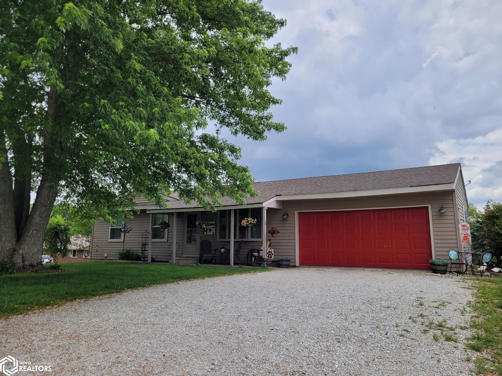 905 Mackey Avenue, Sigourney, Iowa image 38
