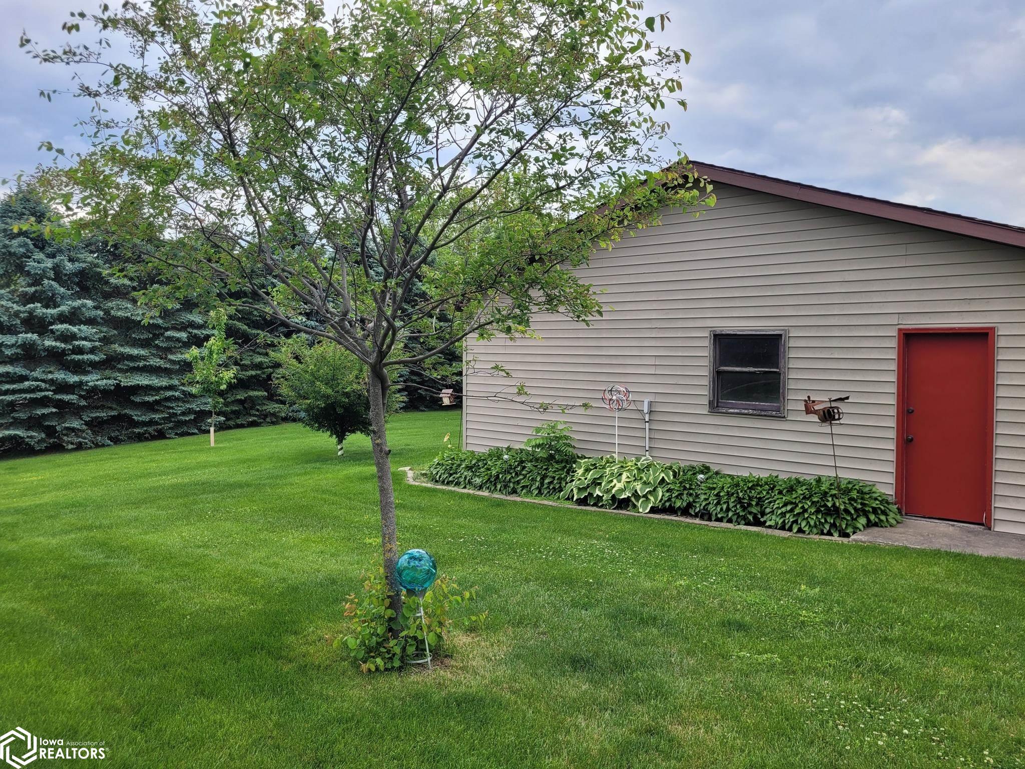 905 Mackey Avenue, Sigourney, Iowa image 46