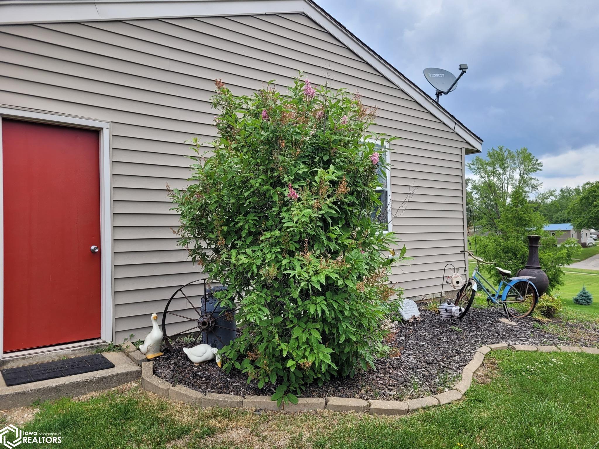 905 Mackey Avenue, Sigourney, Iowa image 47