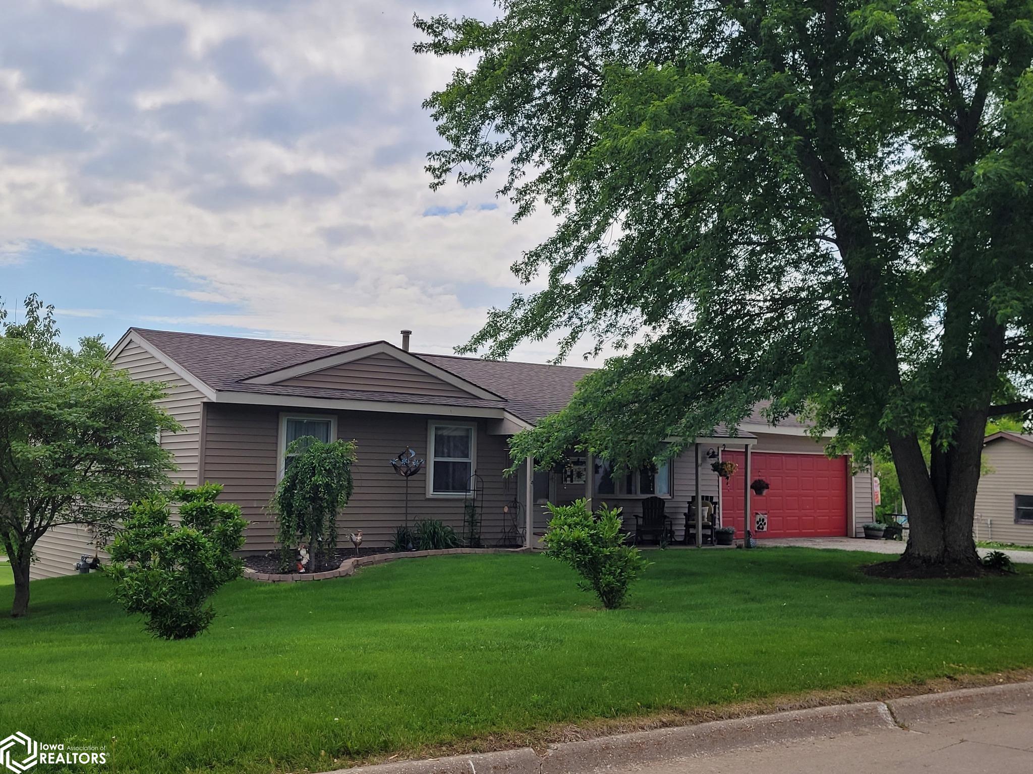905 Mackey Avenue, Sigourney, Iowa image 50