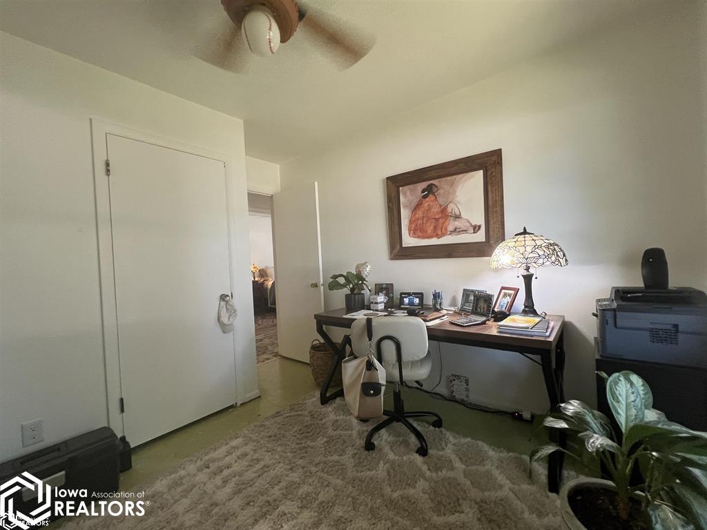 117 W Van Weiss Boulevard, West Burlington, Iowa image 12