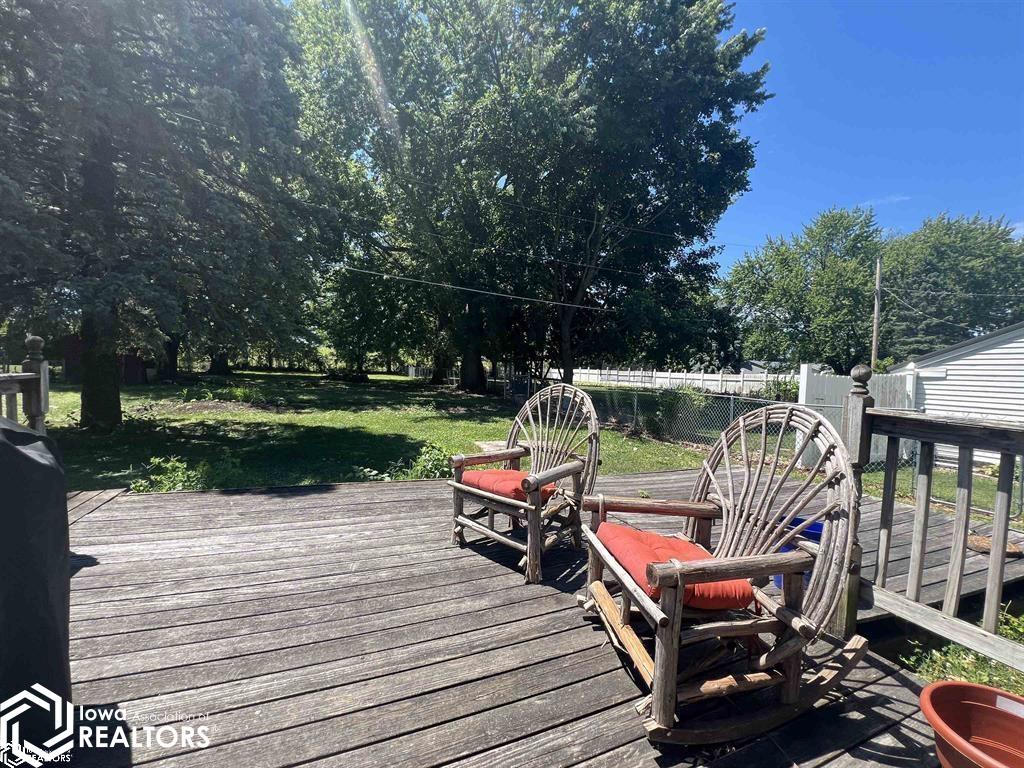 117 W Van Weiss Boulevard, West Burlington, Iowa image 17