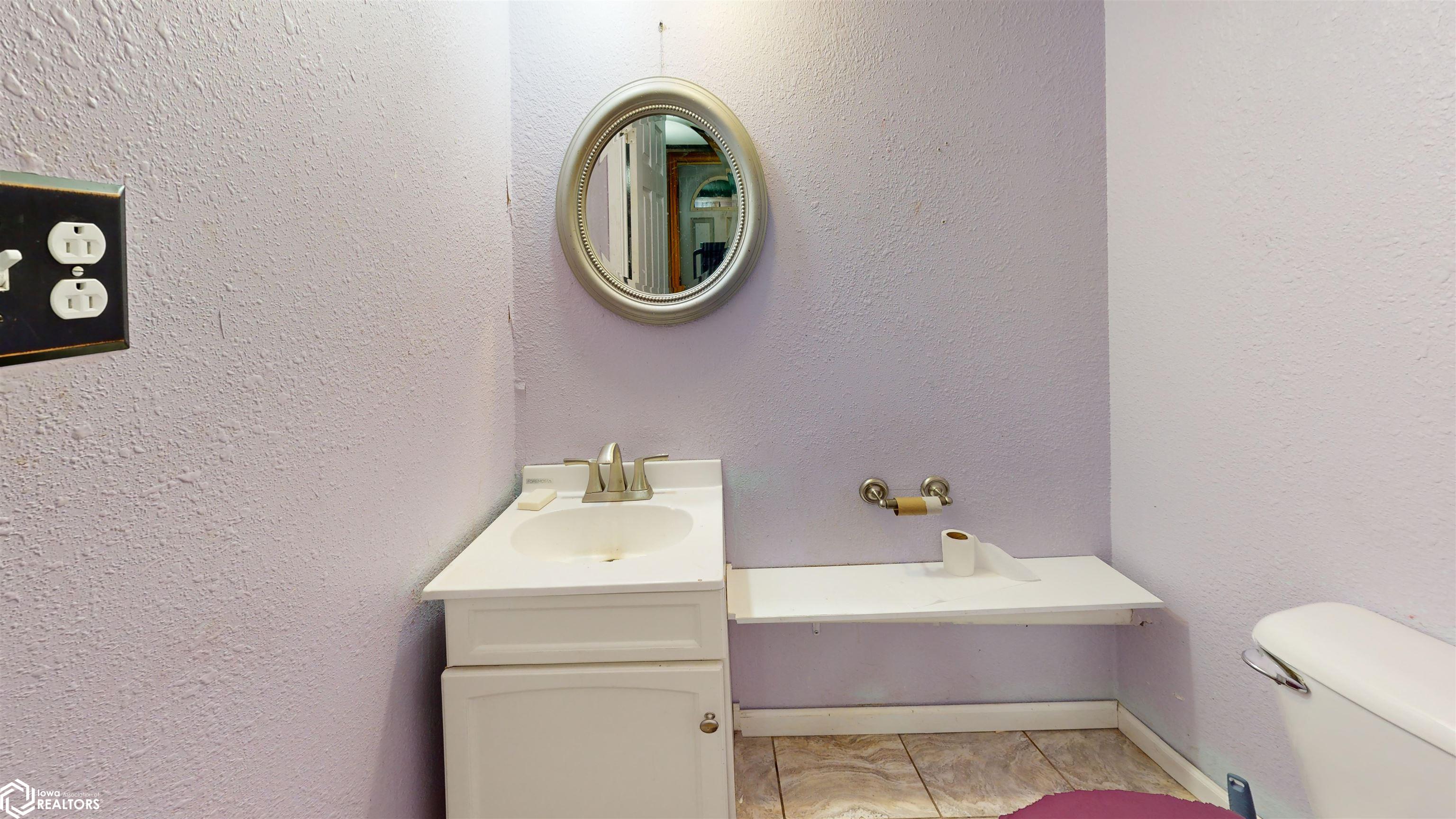 201 Glasgow Road, Fairfield, Iowa image 12