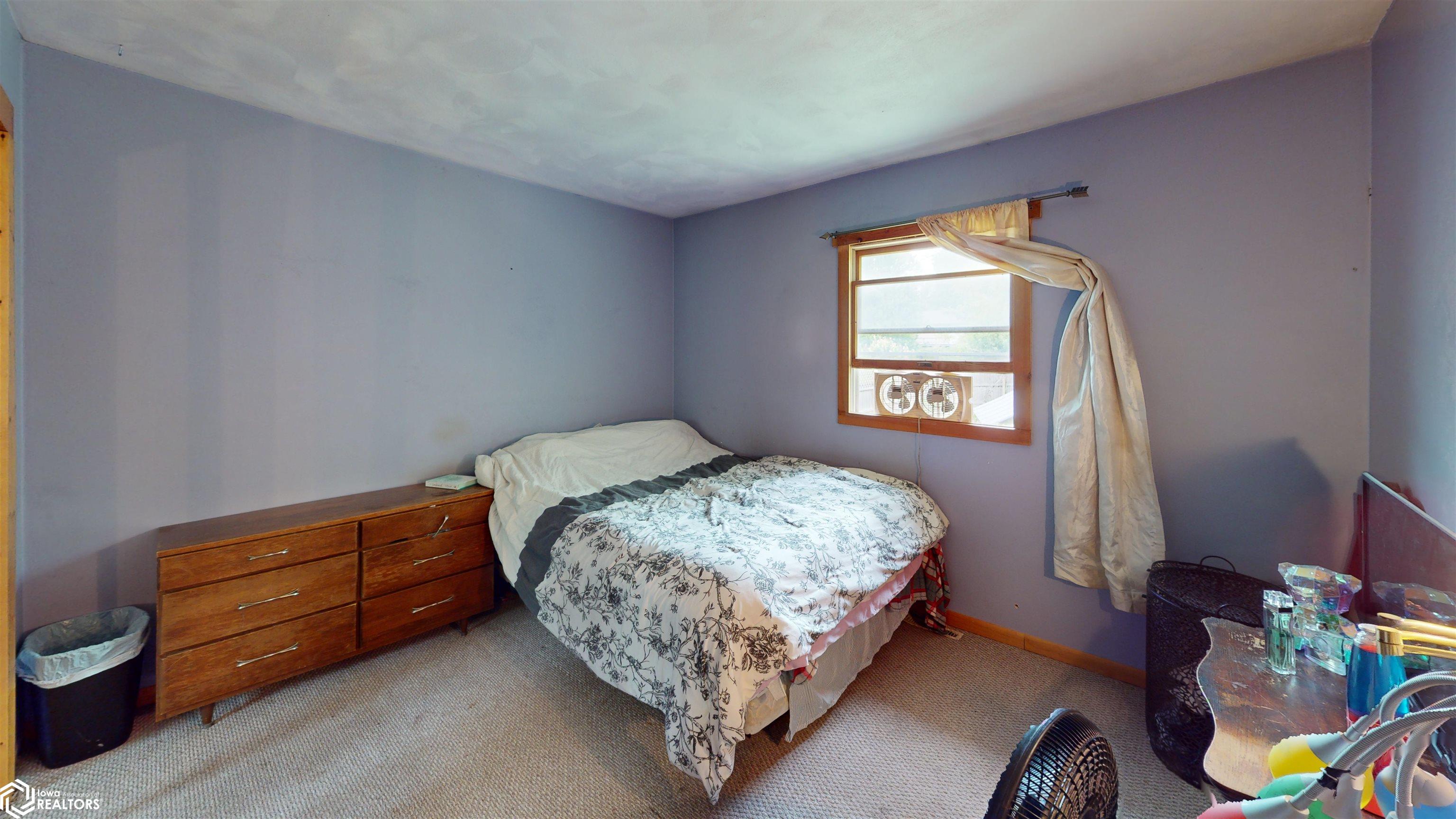 201 Glasgow Road, Fairfield, Iowa image 8