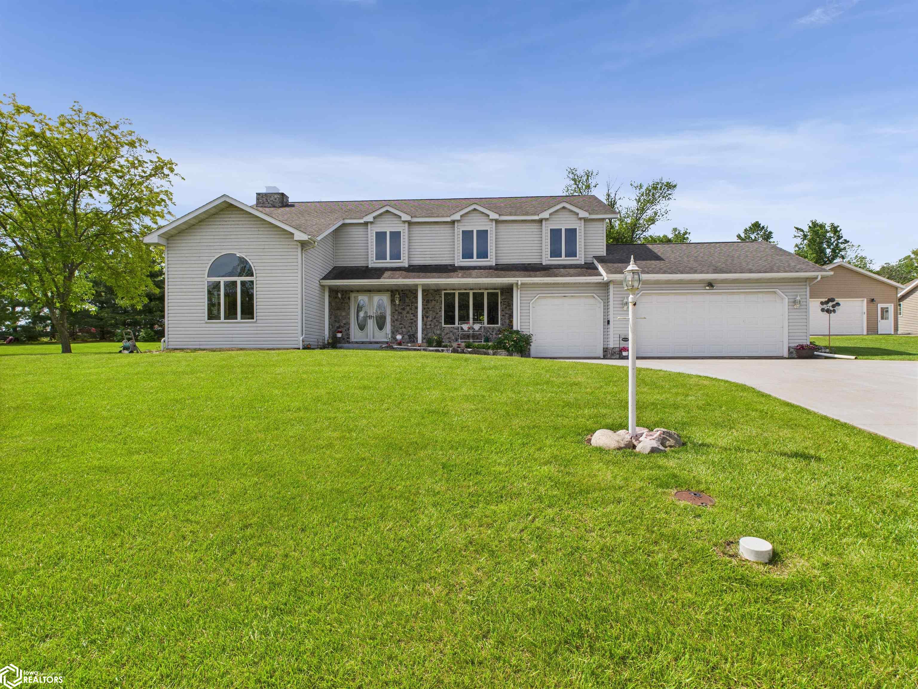 22 Greenbrier Court, Keokuk, Iowa image 1