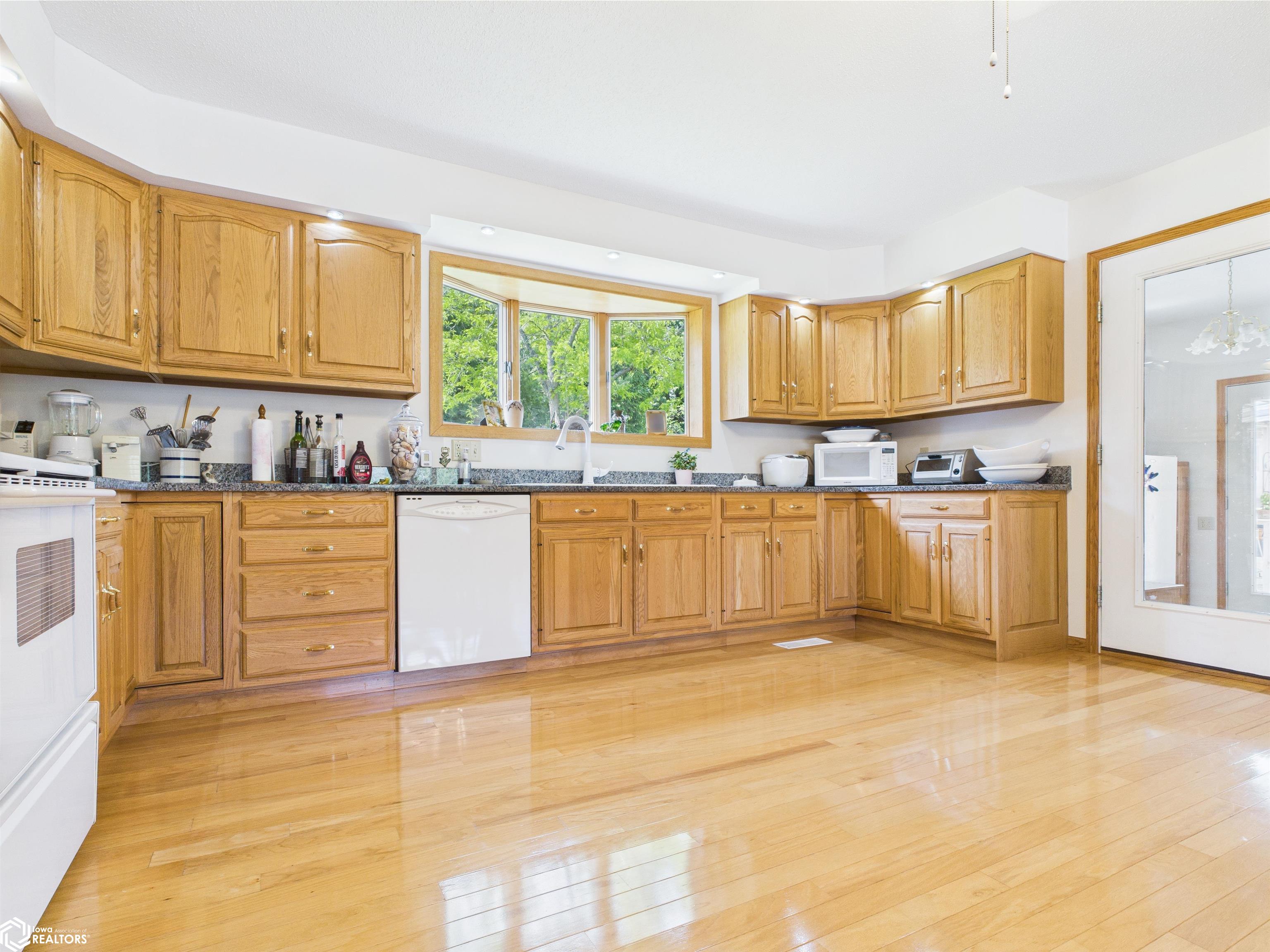 22 Greenbrier Court, Keokuk, Iowa image 13