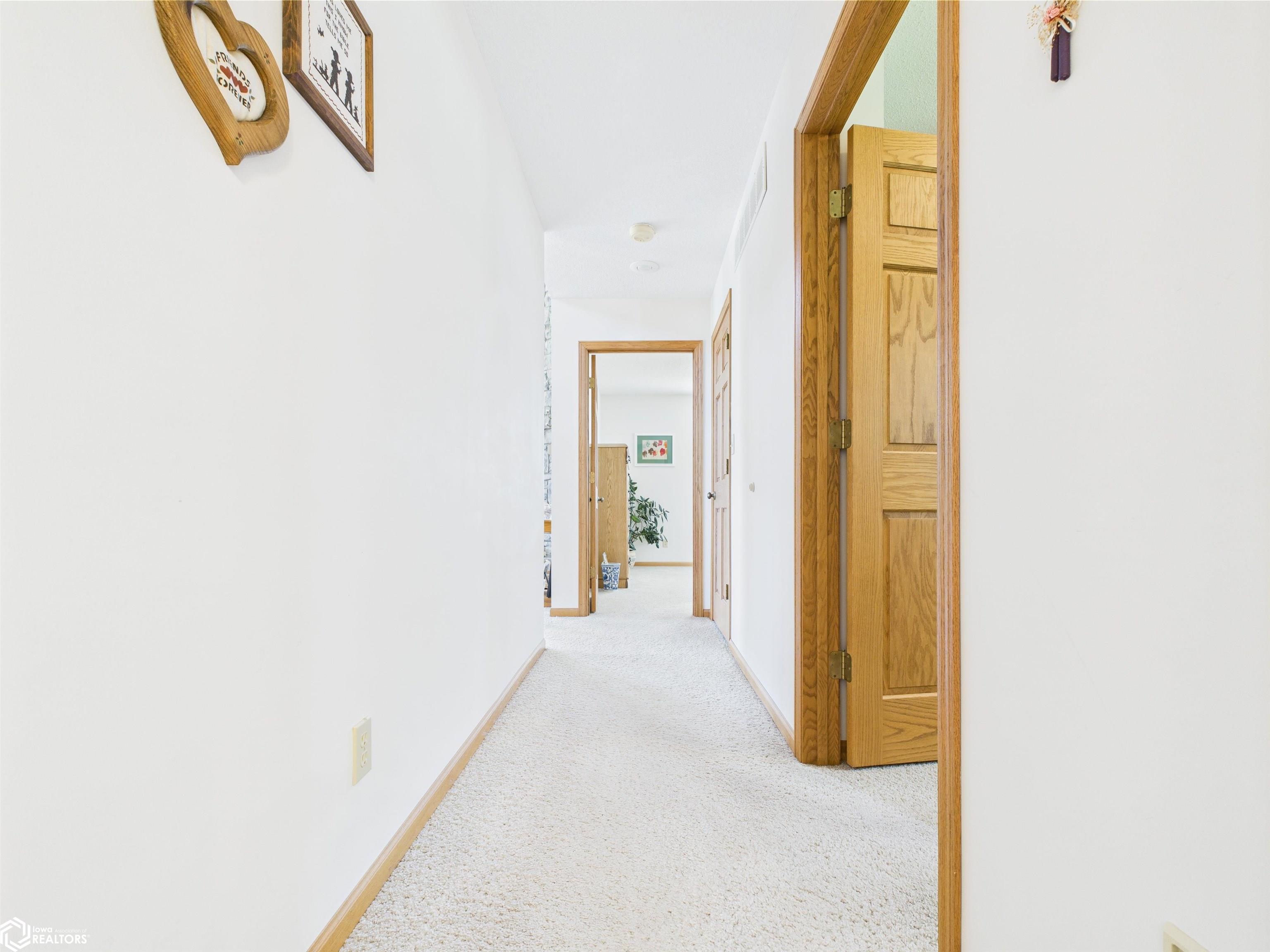22 Greenbrier Court, Keokuk, Iowa image 16