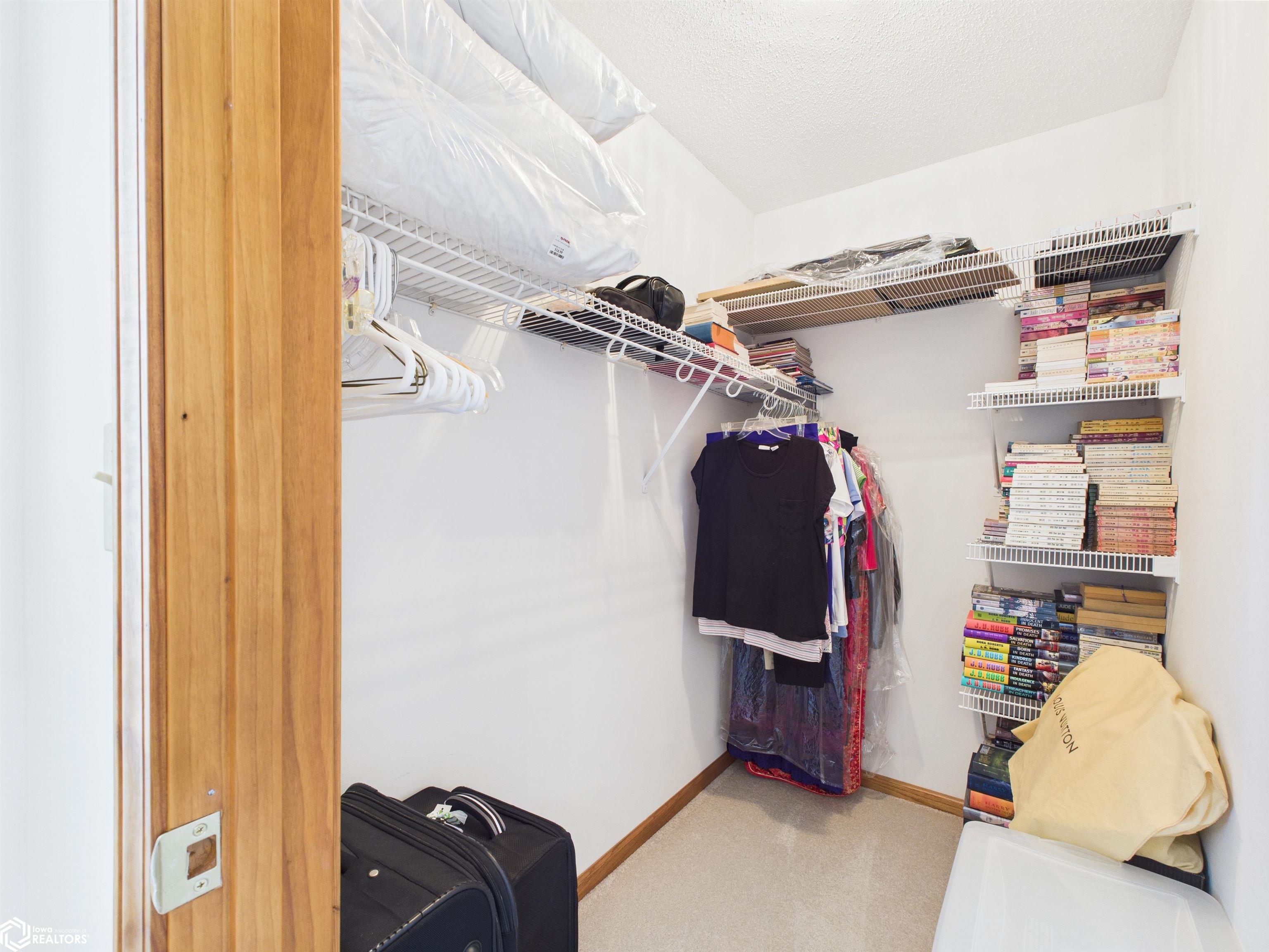 All 3 bedrooms have walk-in closets