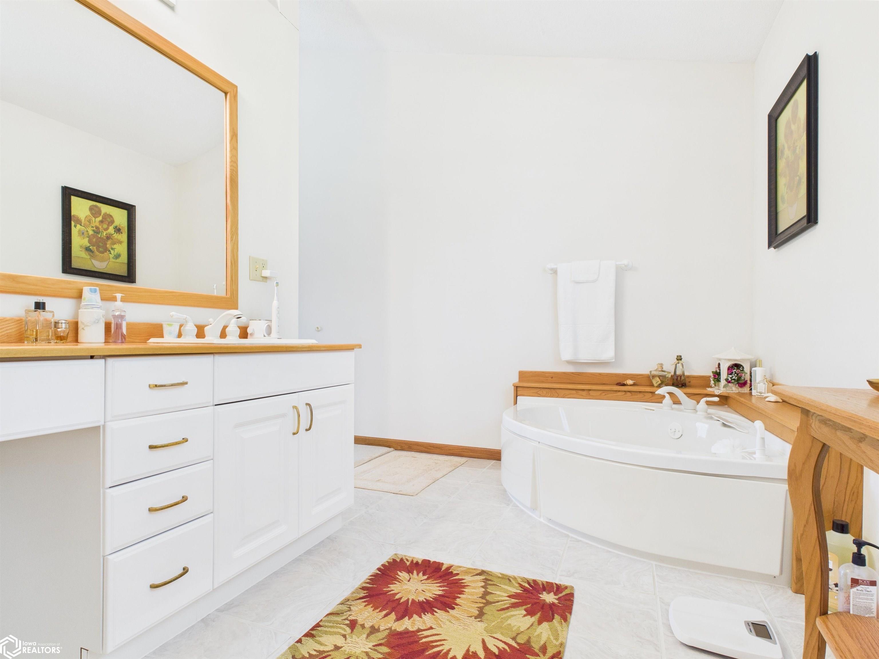 22 Greenbrier Court, Keokuk, Iowa image 46