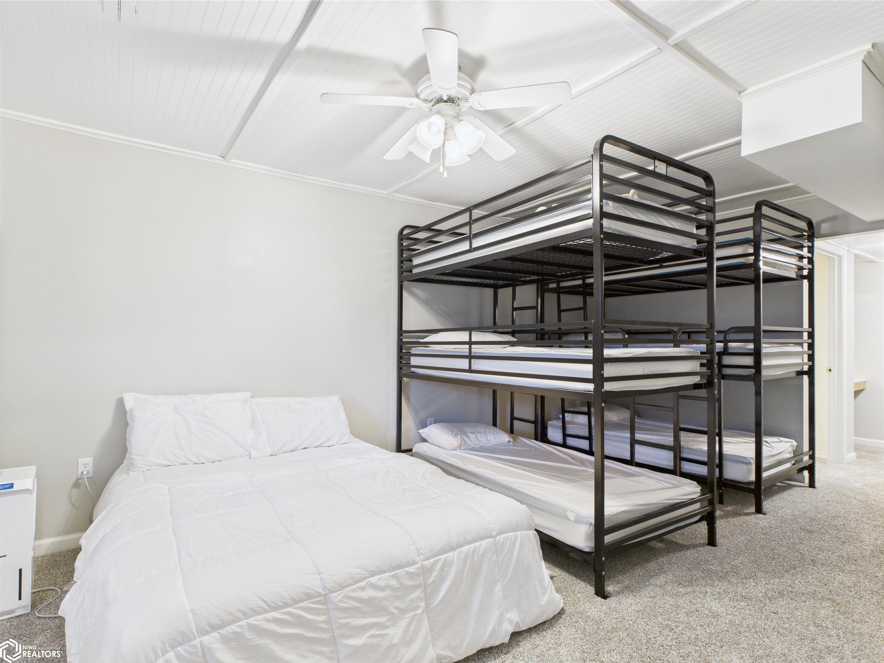 Has access from the basement and separate entrance.