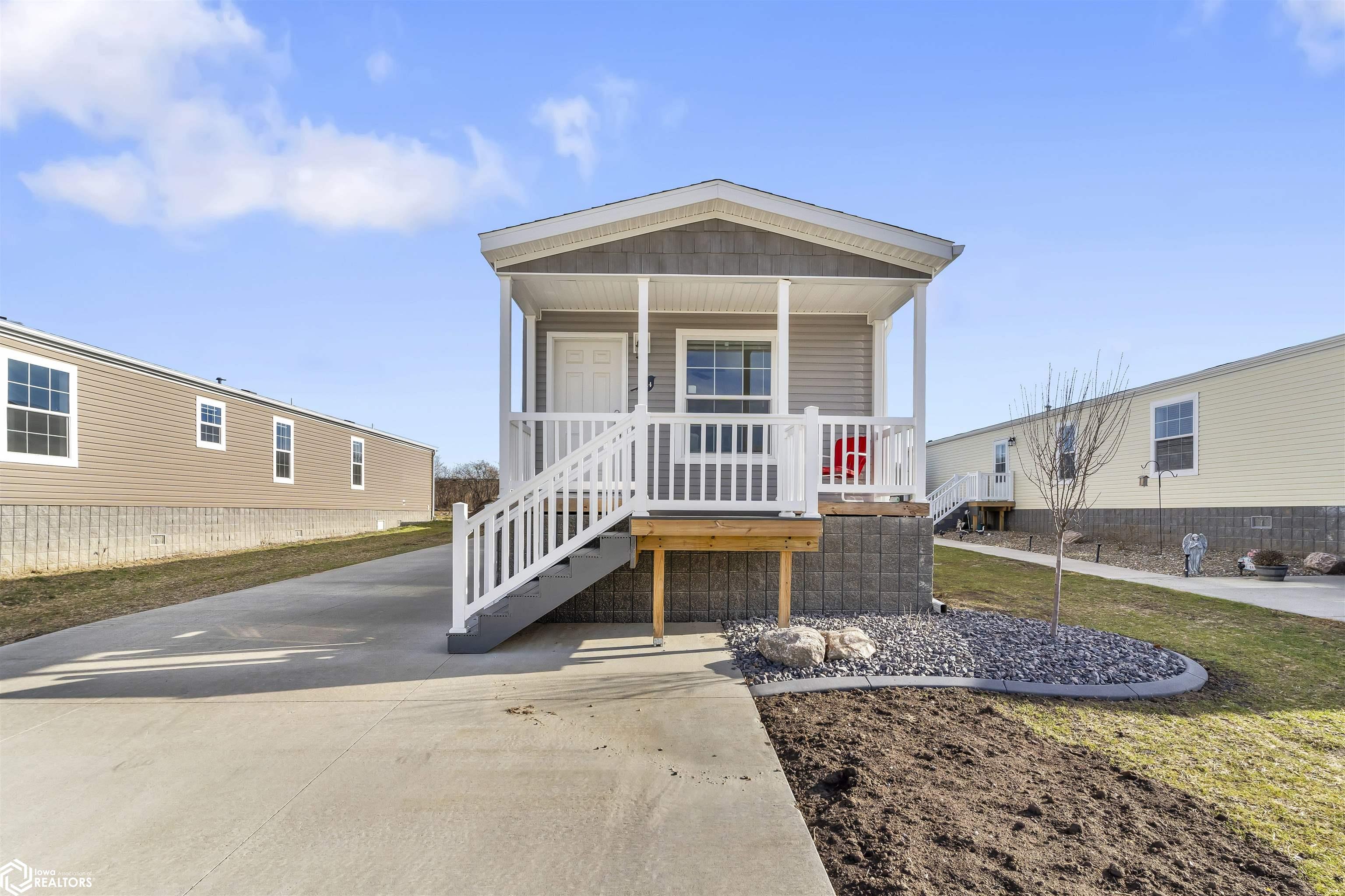 1500 E Linden #114 Drive #114, Mount Pleasant, Iowa image 1