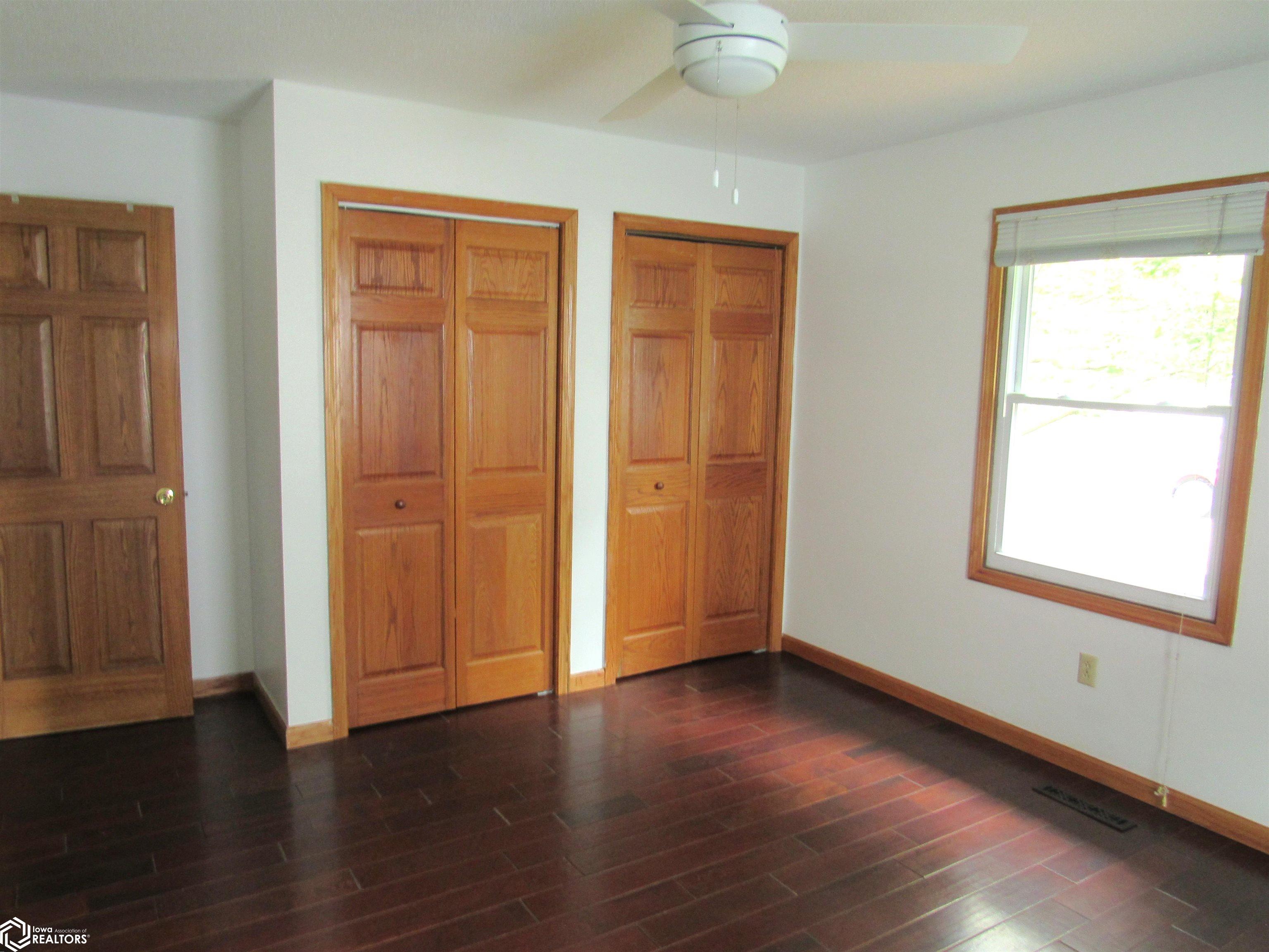825 Randall Lane, Burlington, Iowa image 11