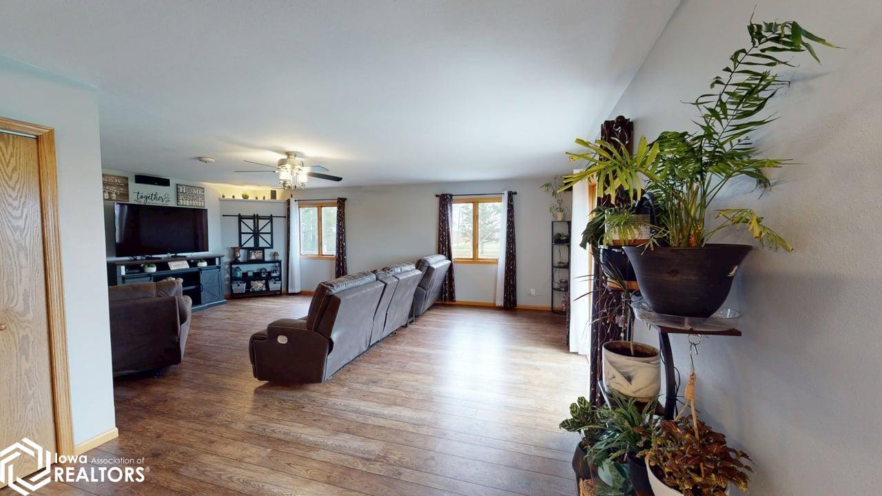 2245 Palm Avenue, Garner, Iowa image 10
