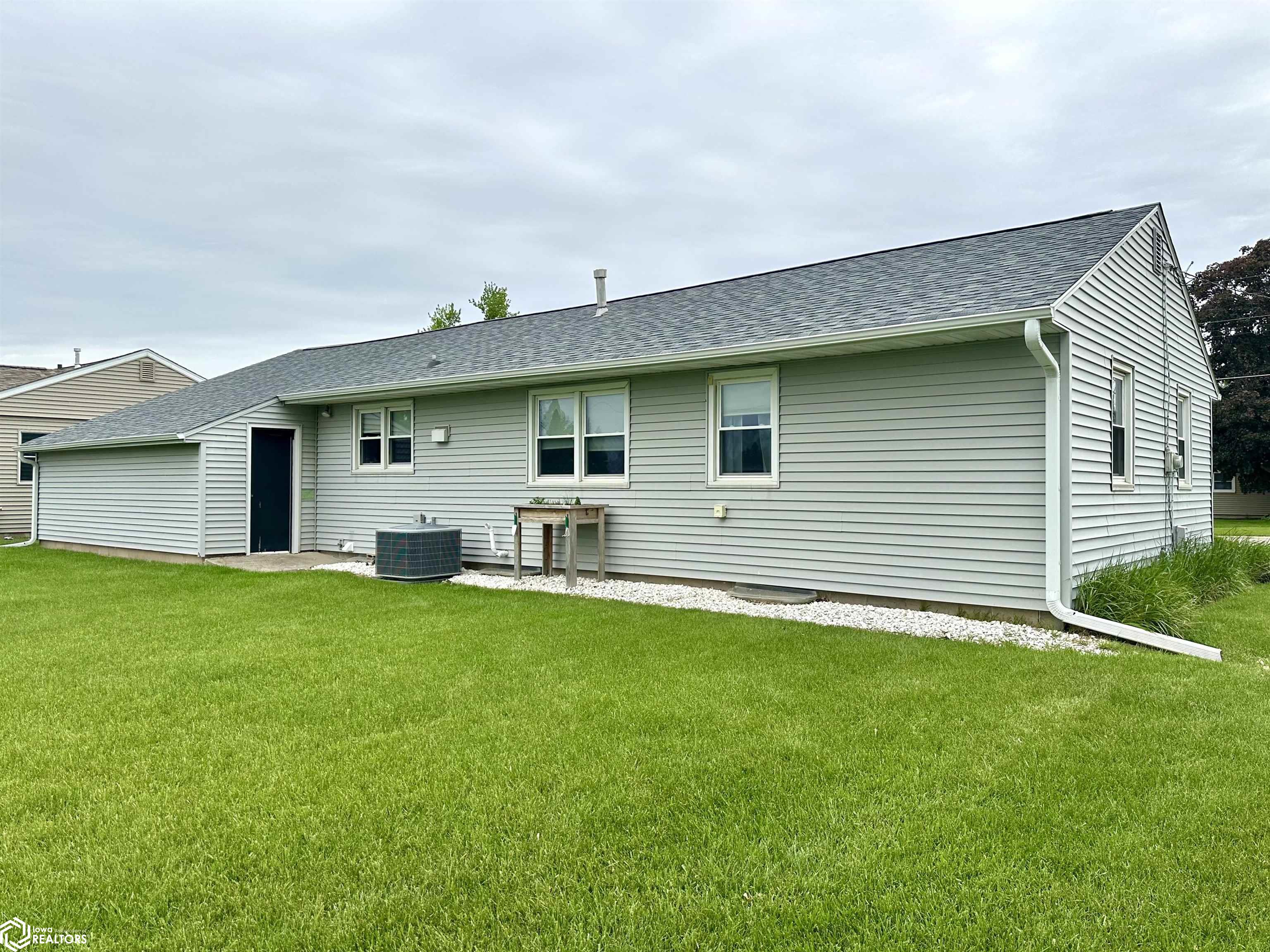 1507 Prince Street, Grinnell, Iowa image 3