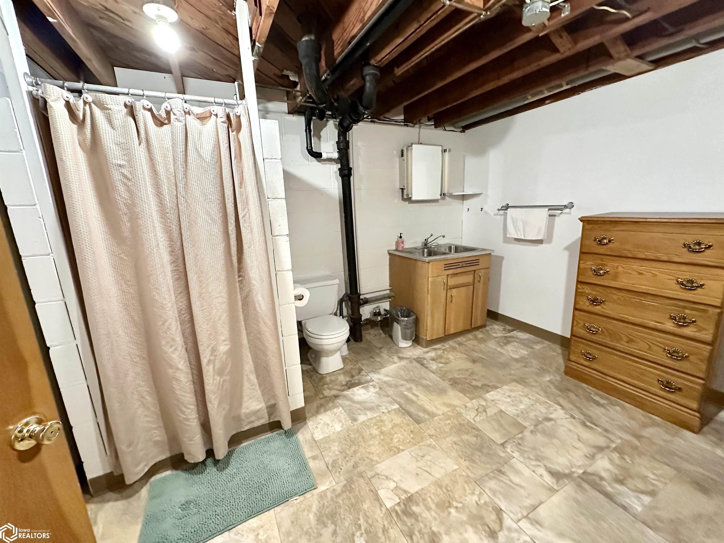 1507 Prince Street, Grinnell, Iowa image 24