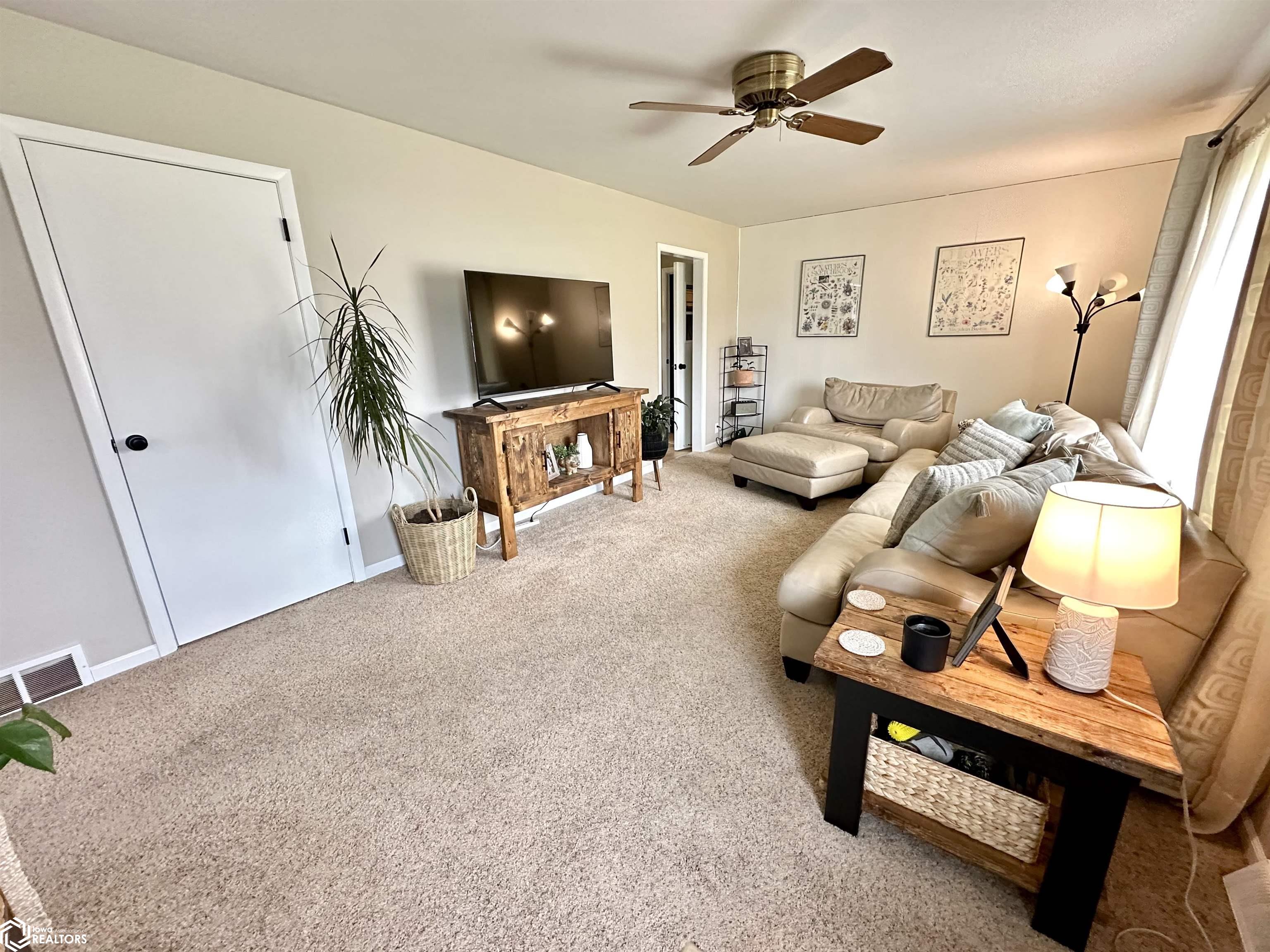 1507 Prince Street, Grinnell, Iowa image 4