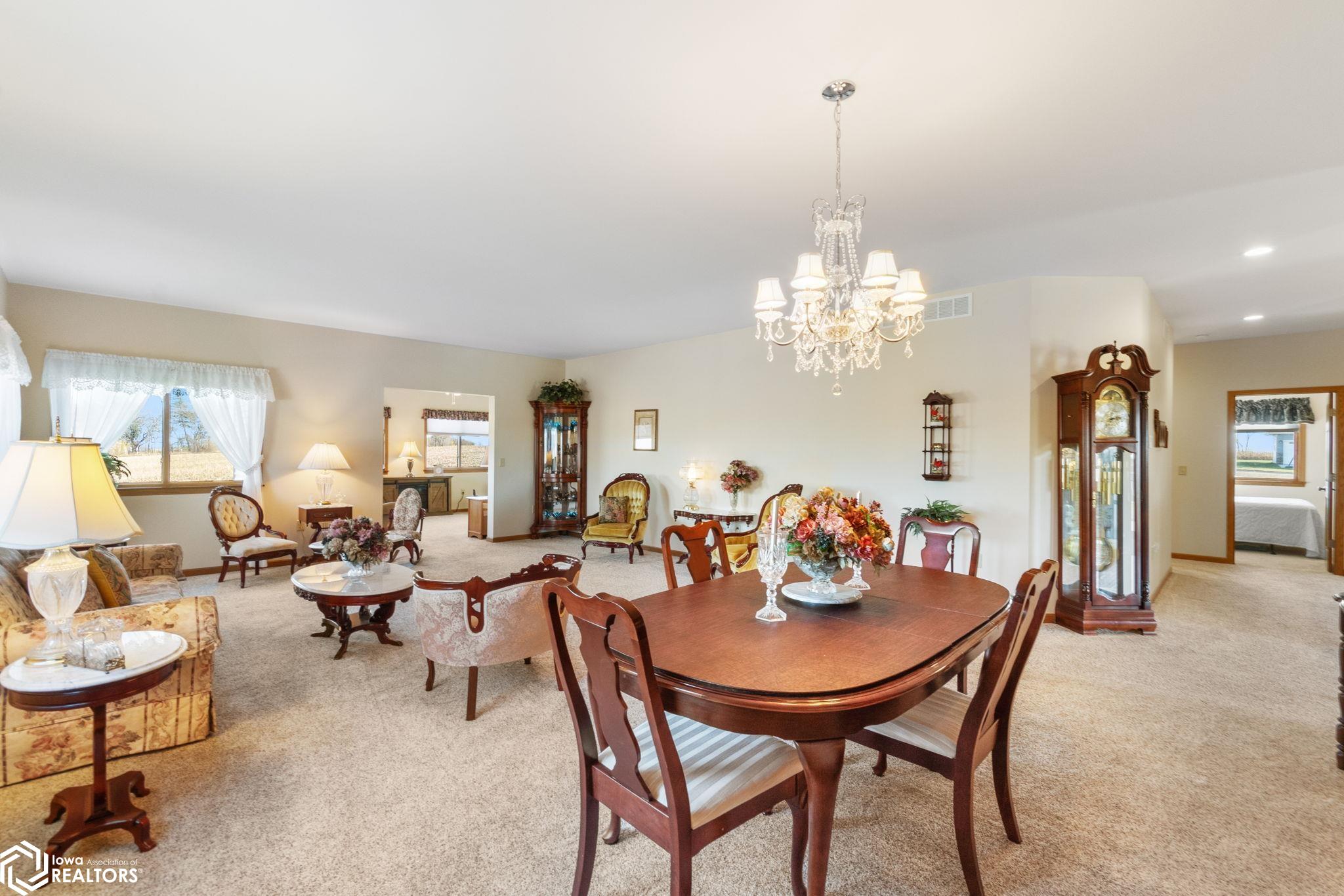 112 Coventry Court, Clear Lake, Iowa image 13