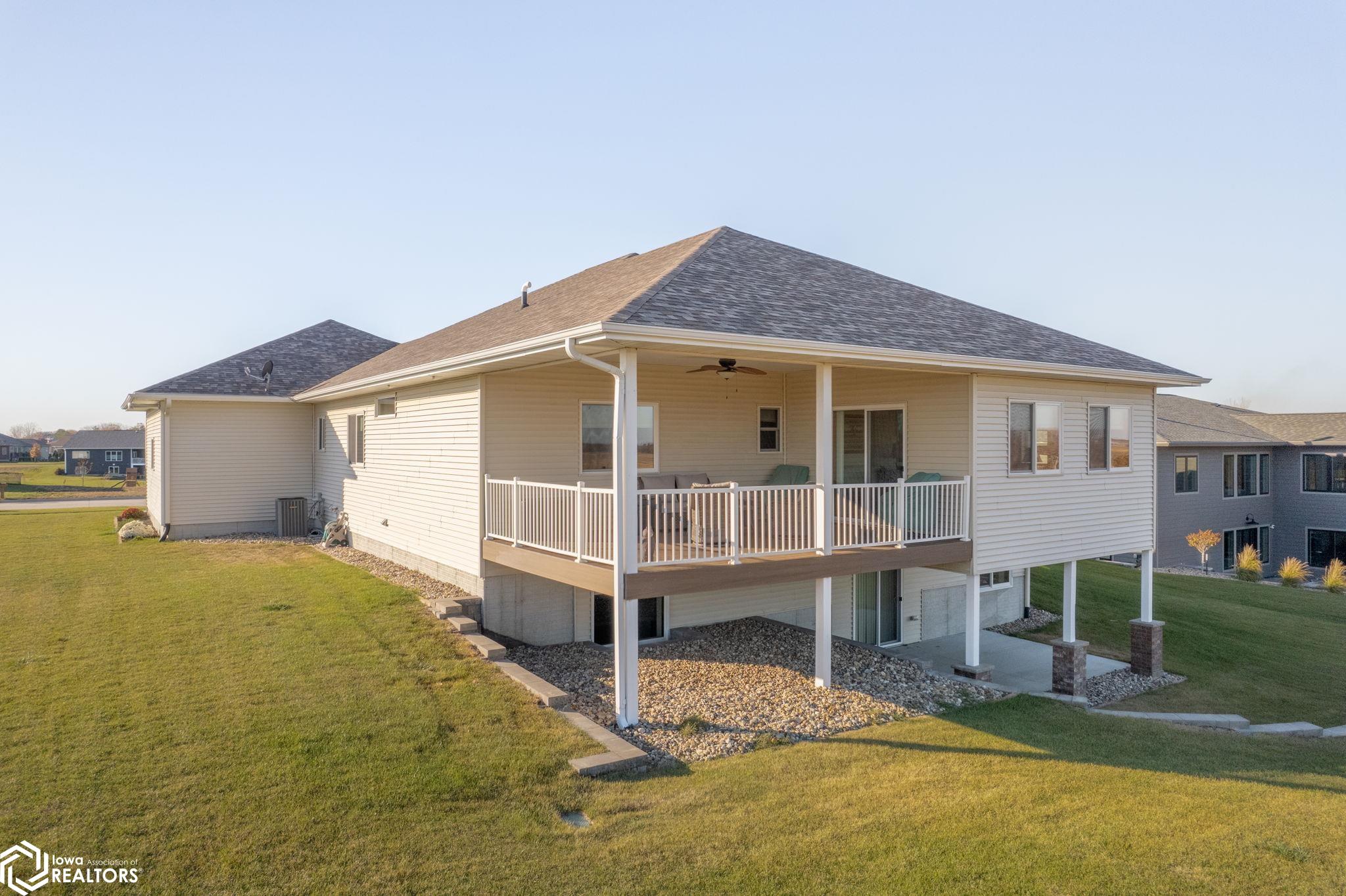 112 Coventry Court, Clear Lake, Iowa image 35