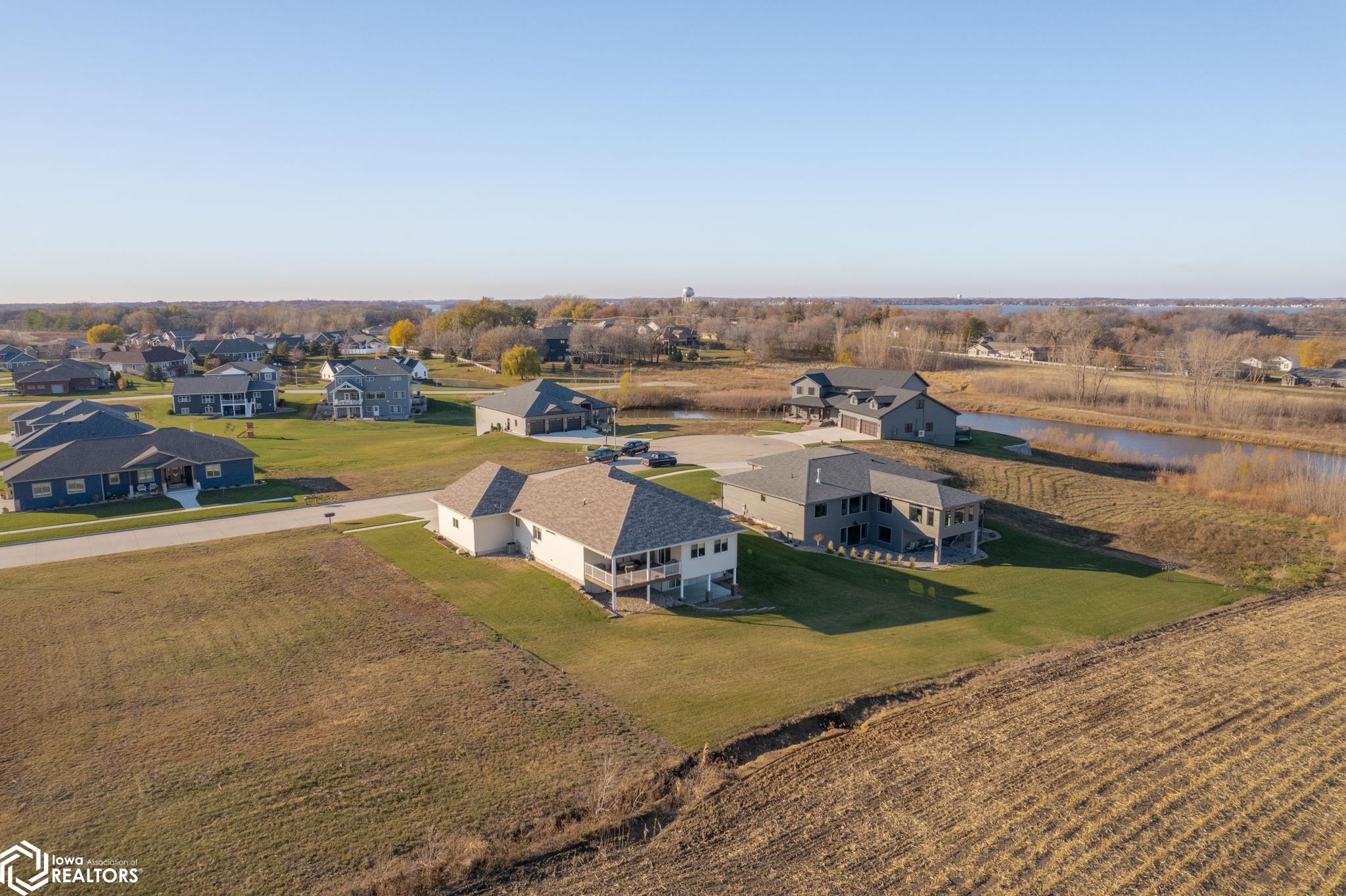 112 Coventry Court, Clear Lake, Iowa image 39