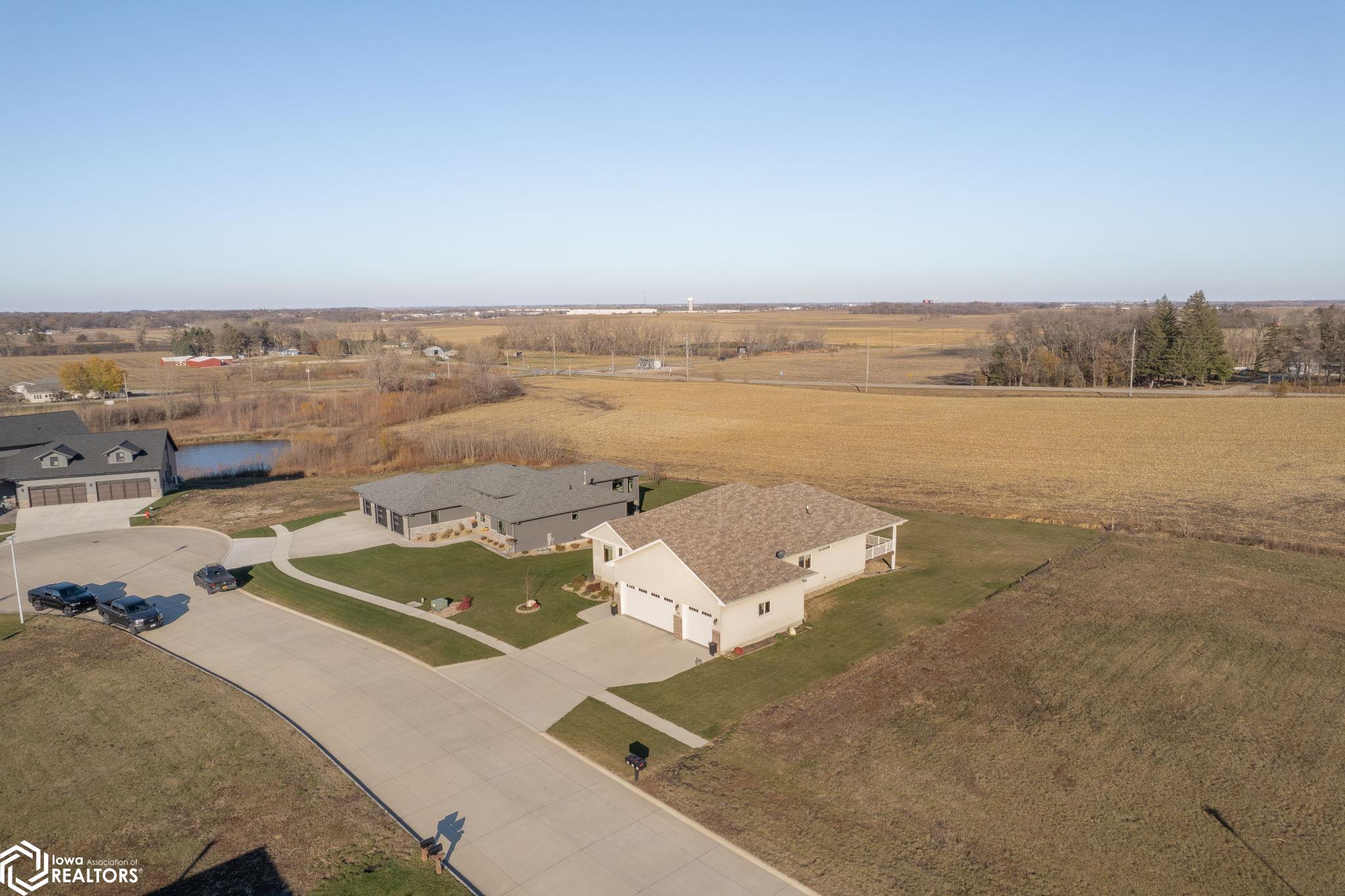 112 Coventry Court, Clear Lake, Iowa image 7