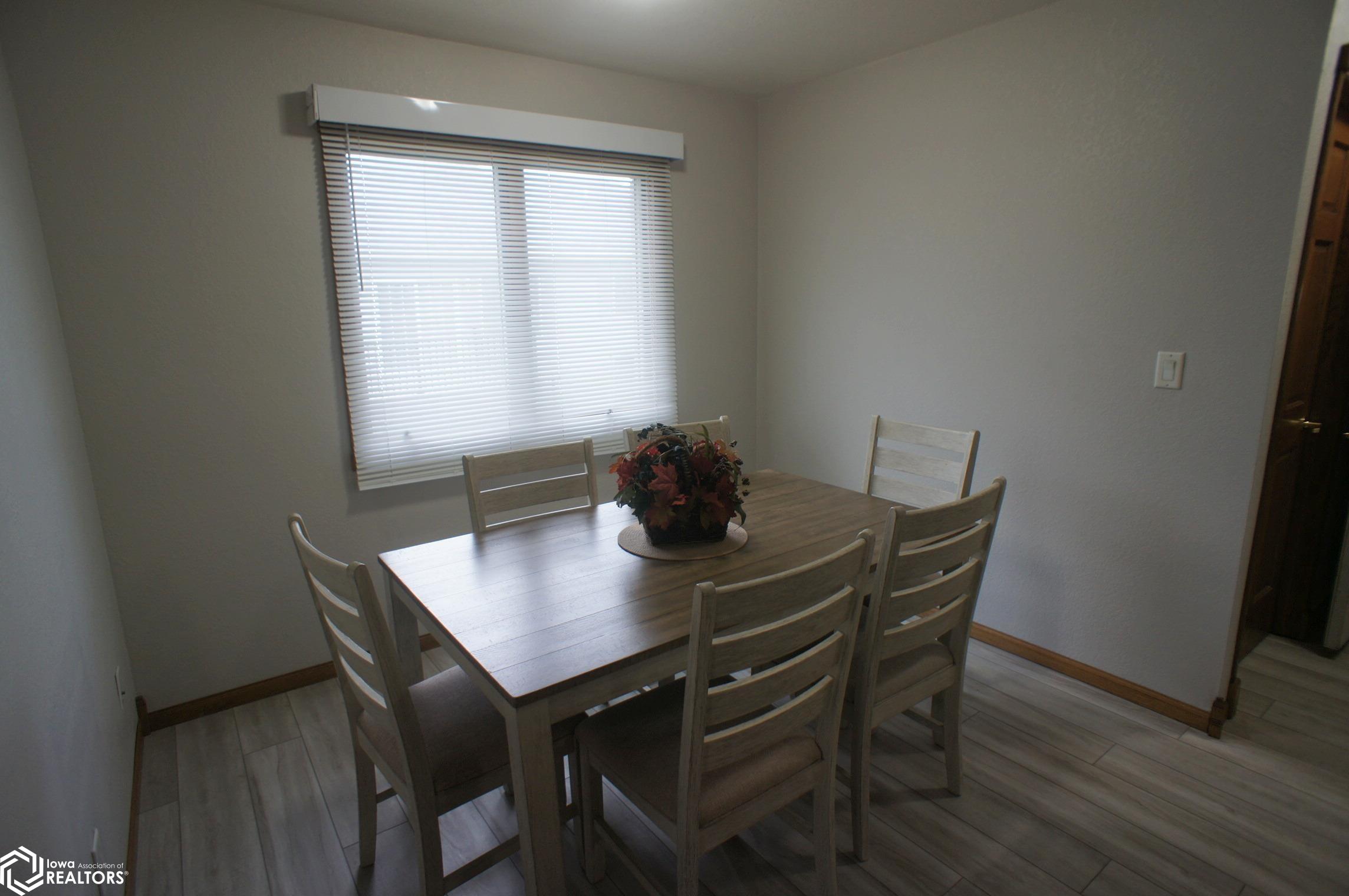 902 Fair Meadow Drive, Webster City, Iowa image 10