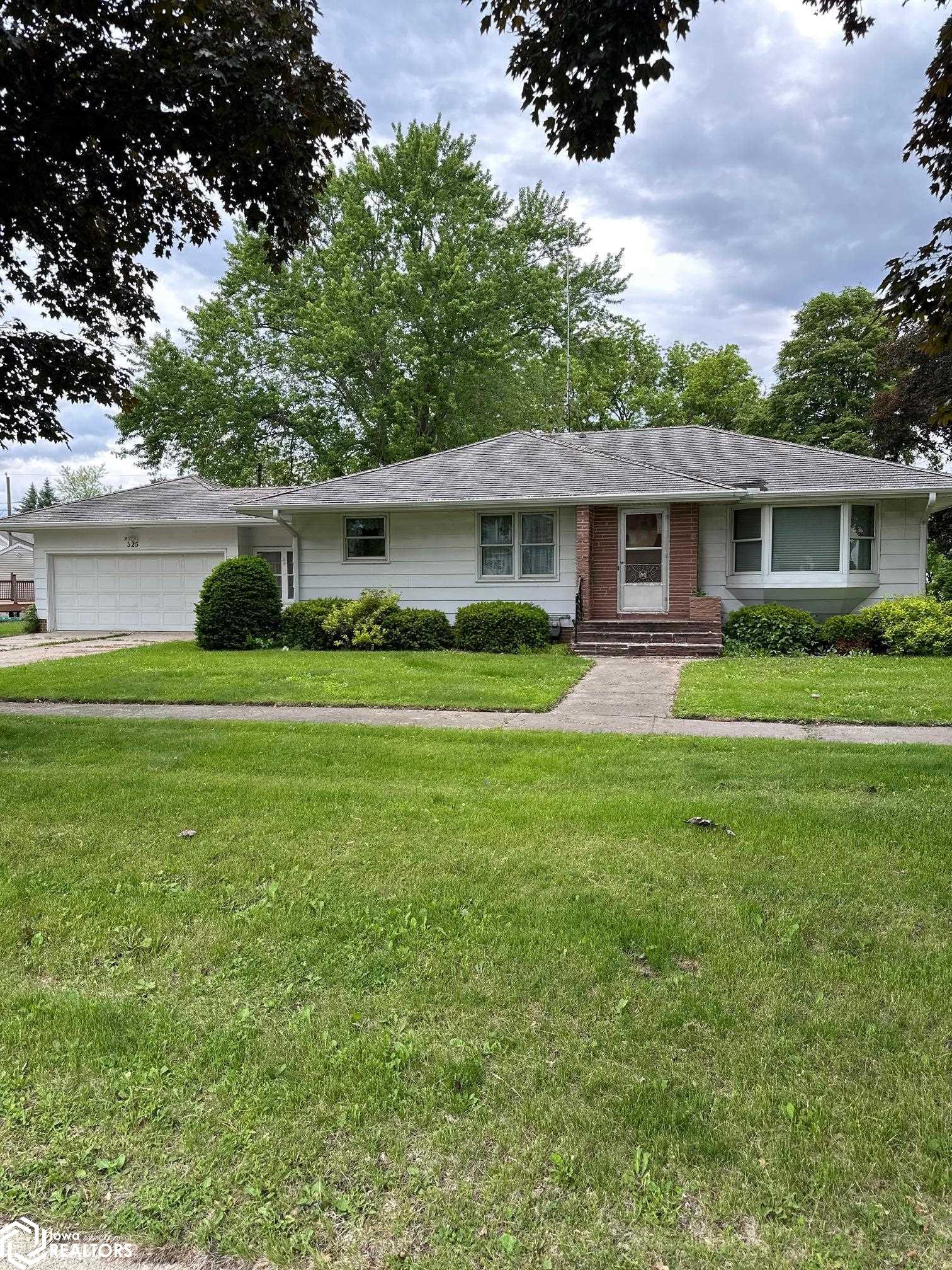 525 SE 1st Street, Eagle Grove, Iowa image 2