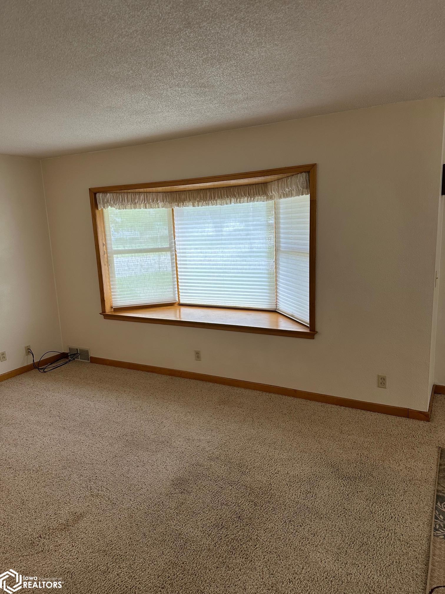 525 SE 1st Street, Eagle Grove, Iowa image 11