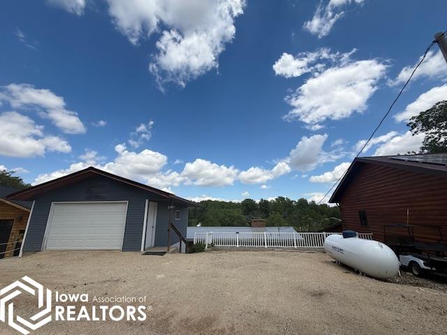 4213 W Lakeshore Drive, Brooklyn, Iowa image 3