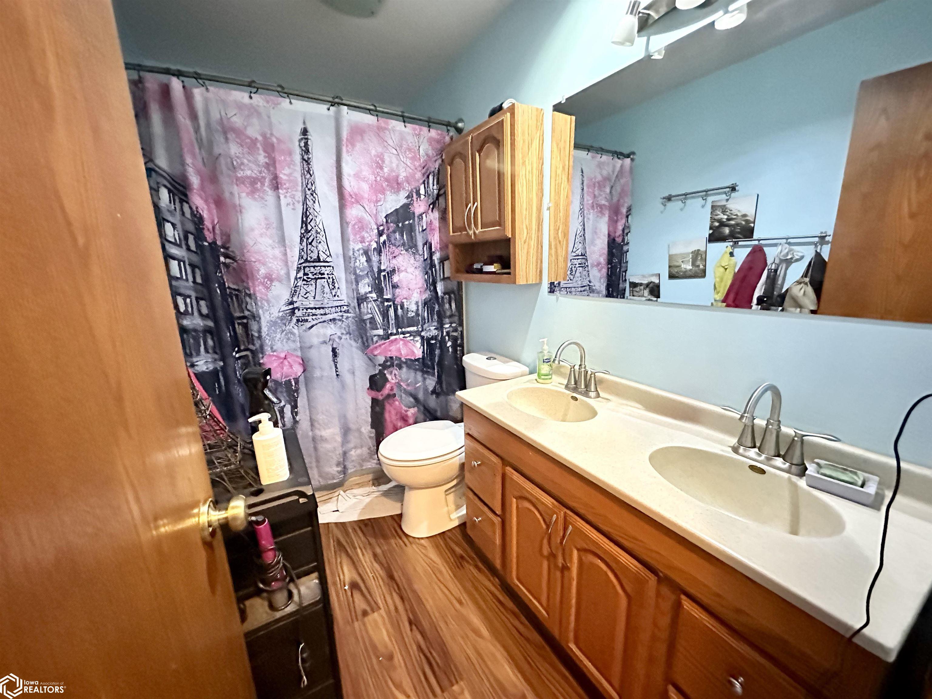 407 11th Avenue, Grinnell, Iowa image 12