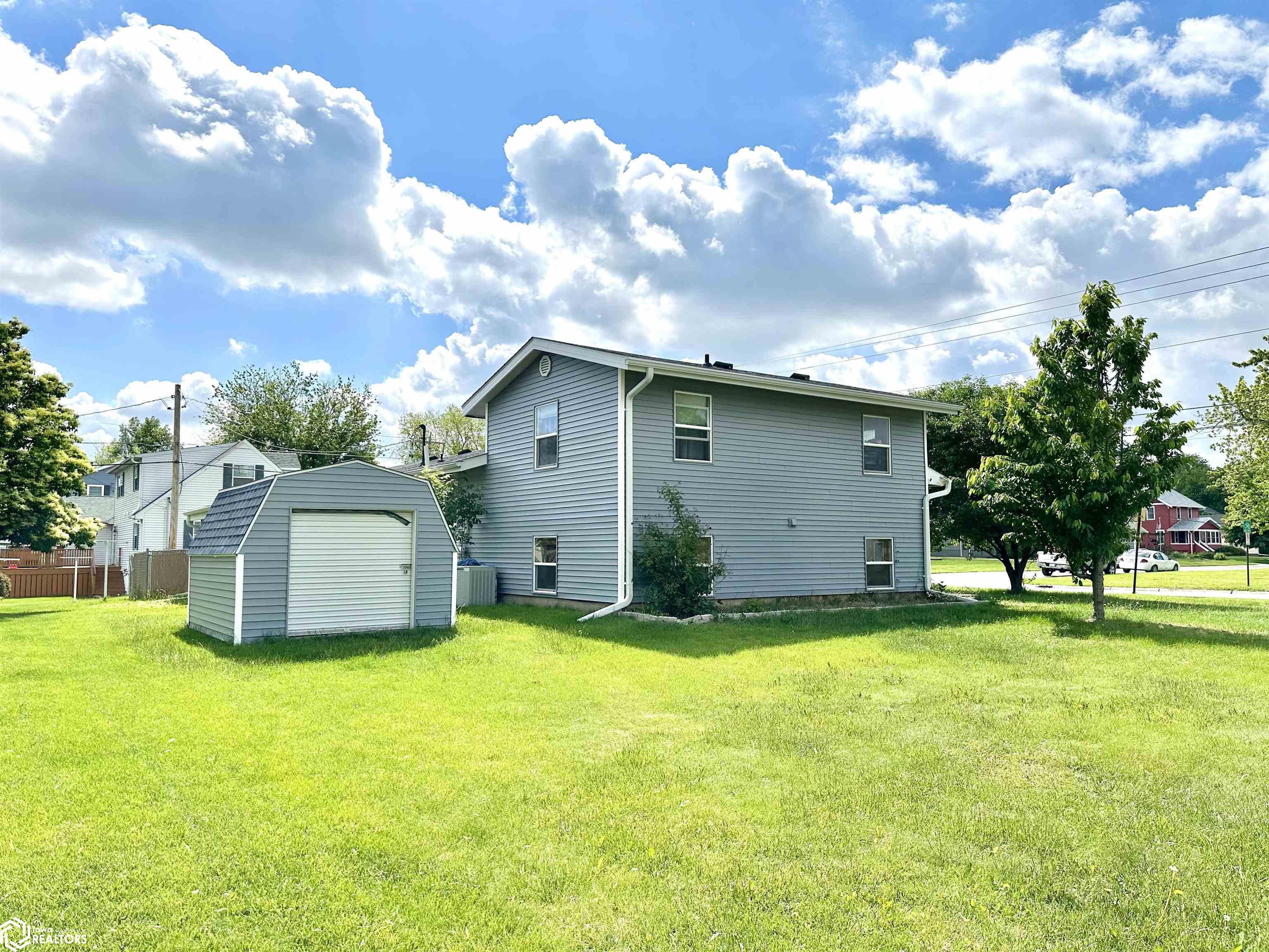 407 11th Avenue, Grinnell, Iowa image 20