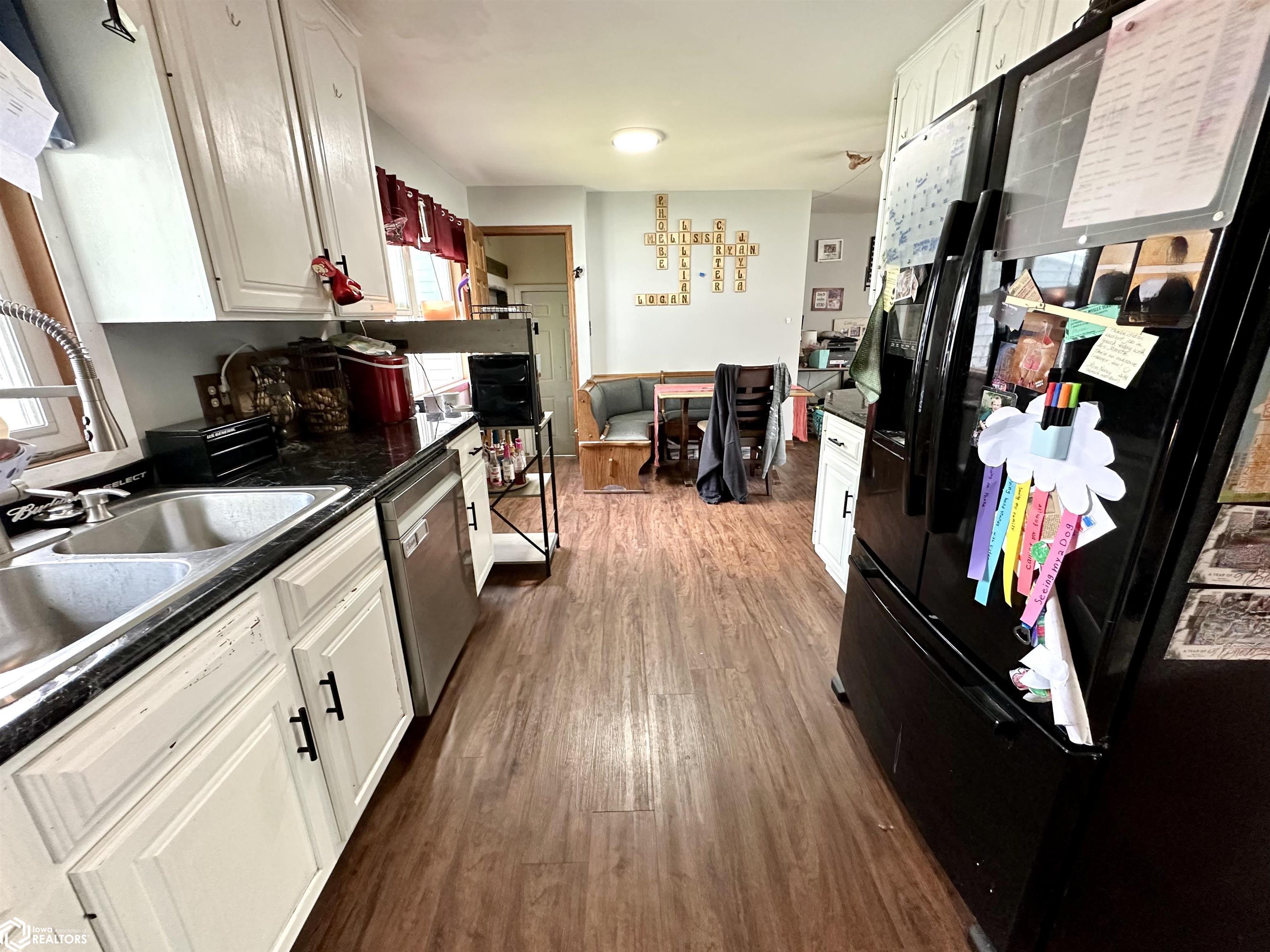 407 11th Avenue, Grinnell, Iowa image 6