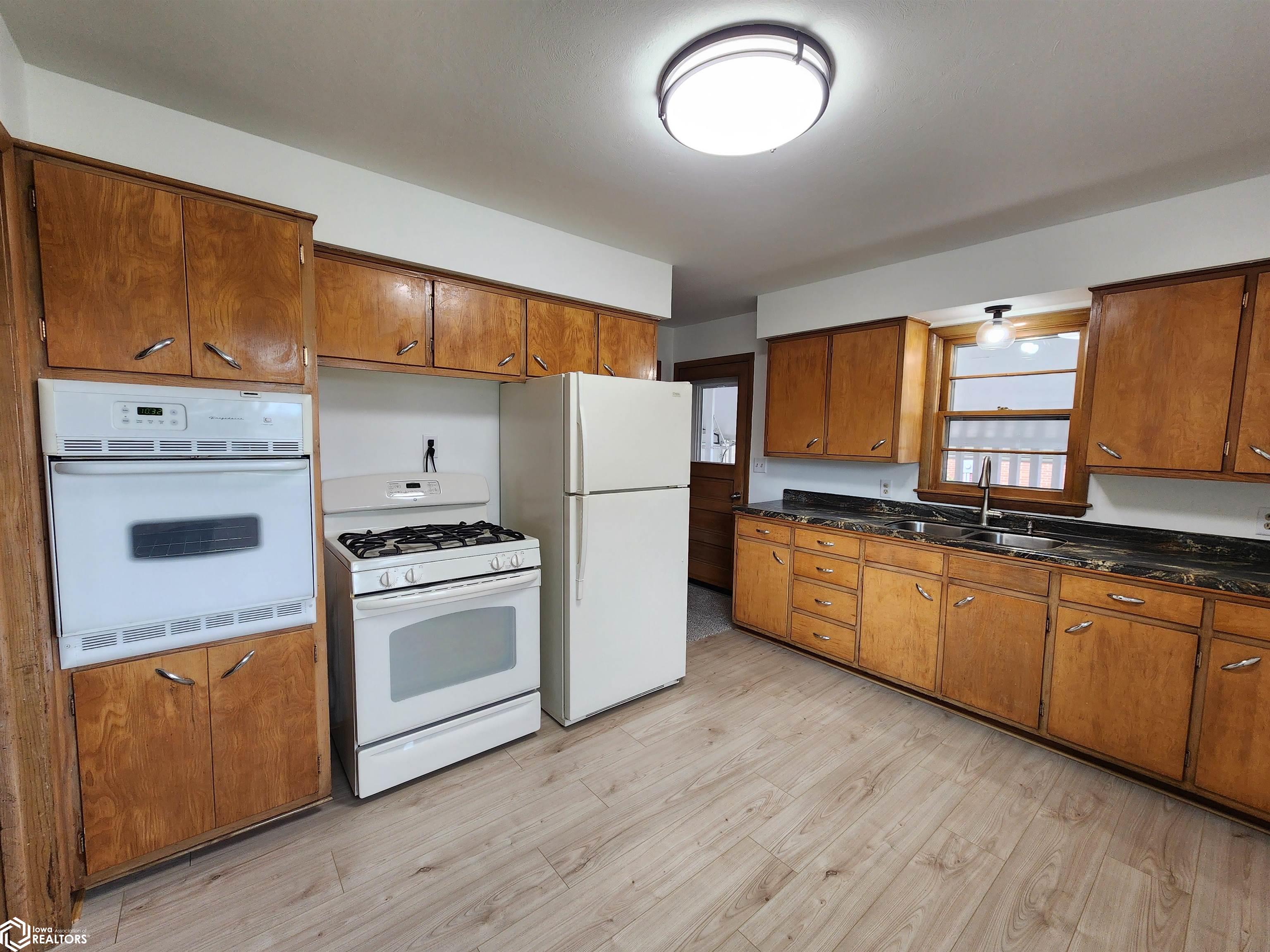 1205 Maple Street, Atlantic, Iowa image 11