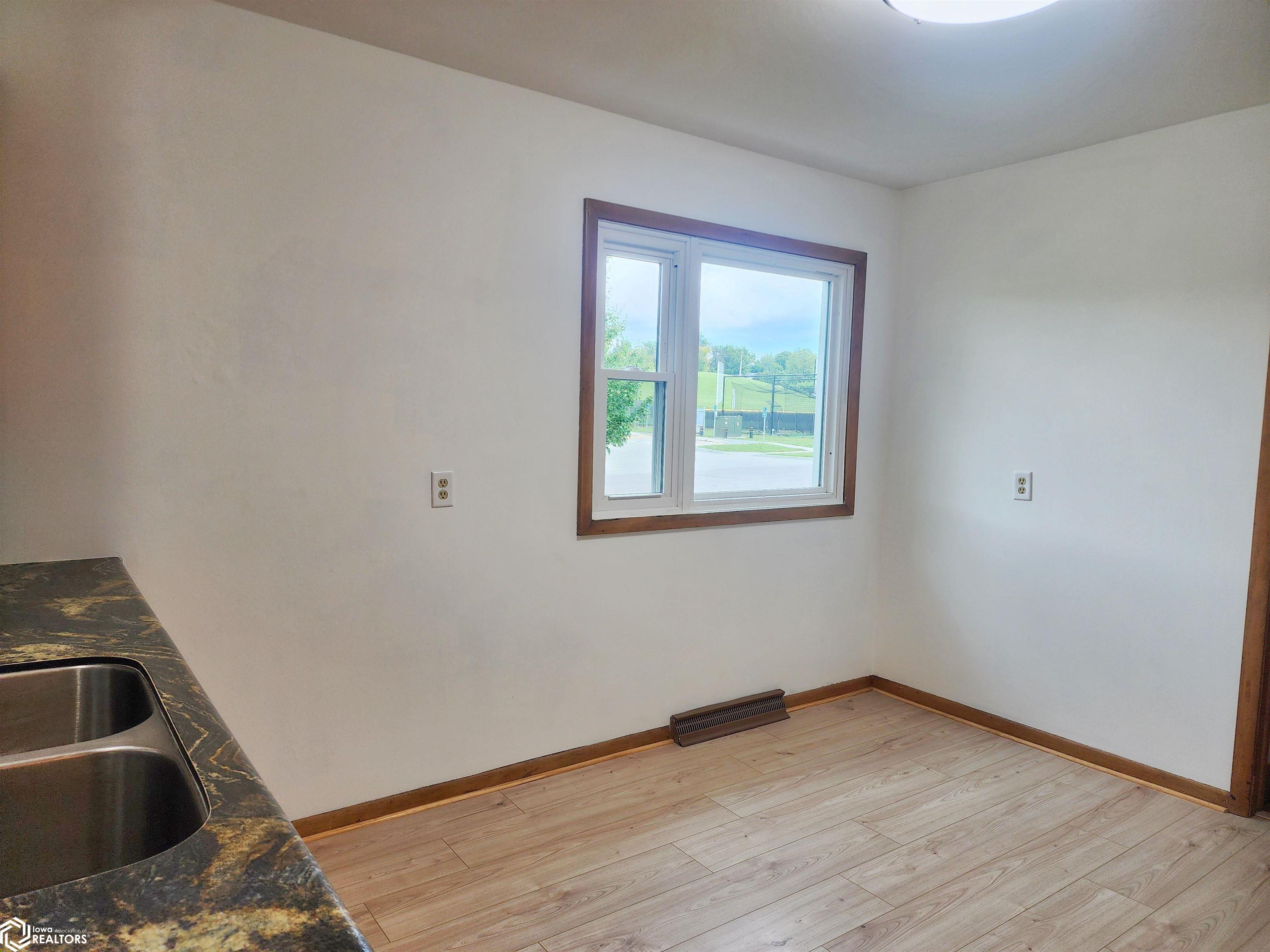 1205 Maple Street, Atlantic, Iowa image 13