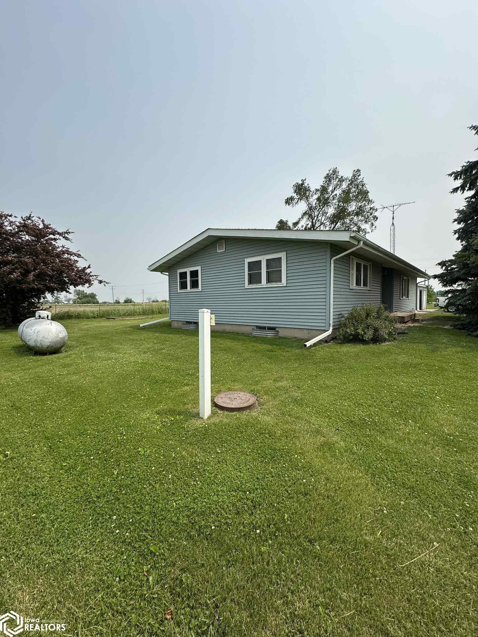 1947 Willow Blvd, Lockridge, Iowa image 4