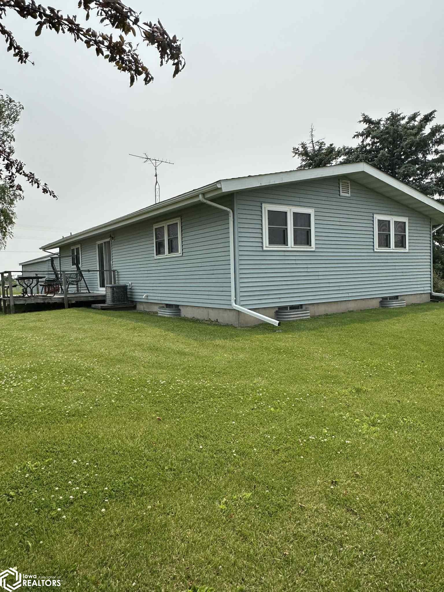 1947 Willow Blvd, Lockridge, Iowa image 5