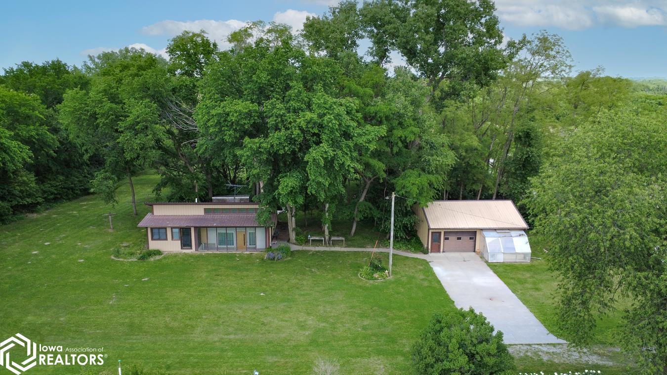 2403 Picard Drive, Tracy, Iowa image 1