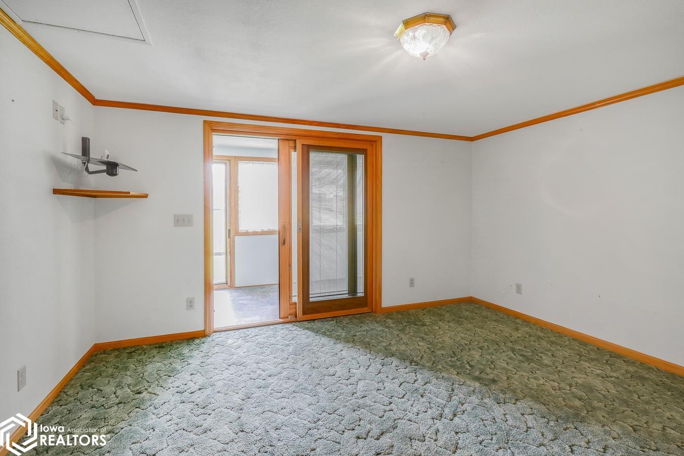 2403 Picard Drive, Tracy, Iowa image 13