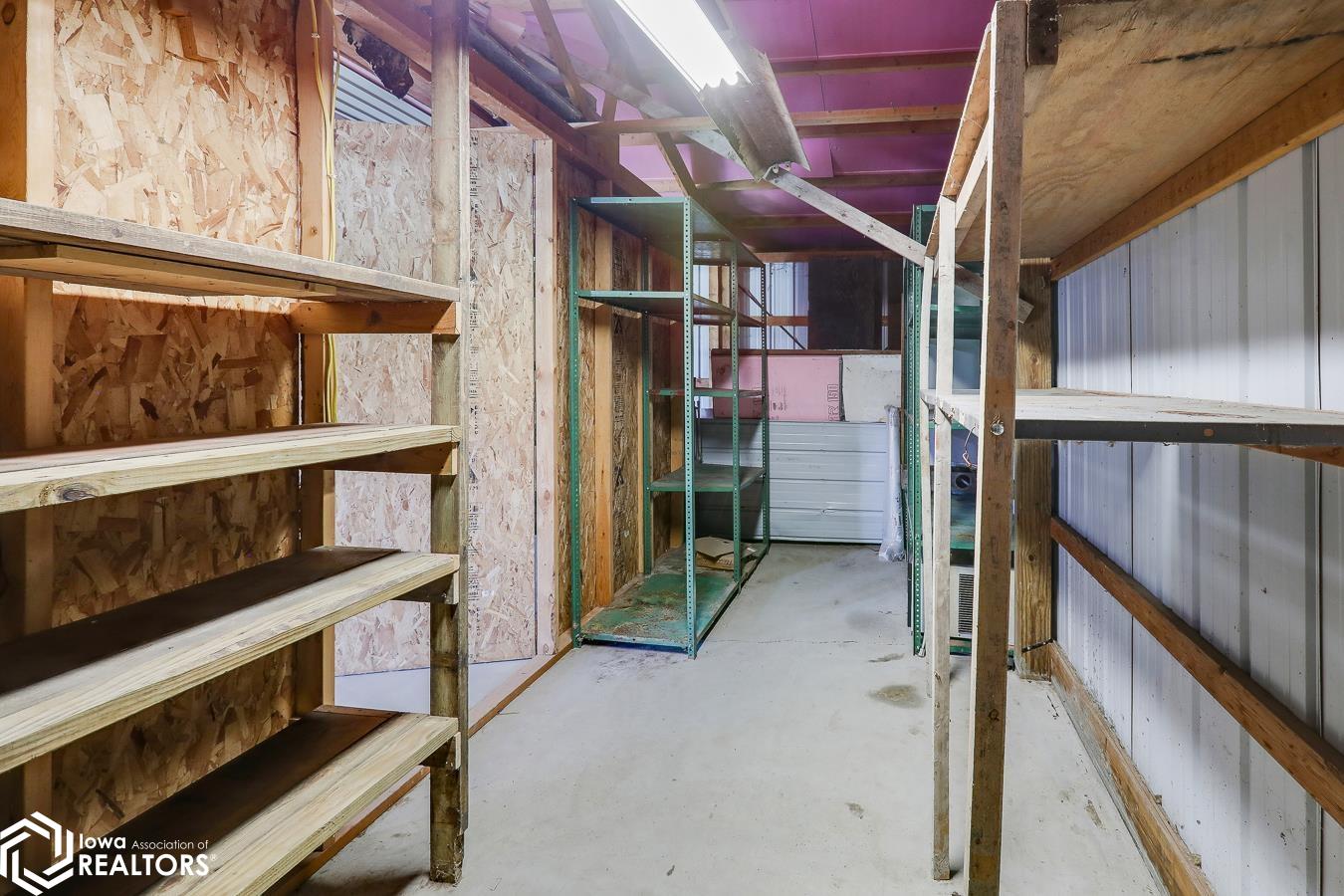 2403 Picard Drive, Tracy, Iowa image 21