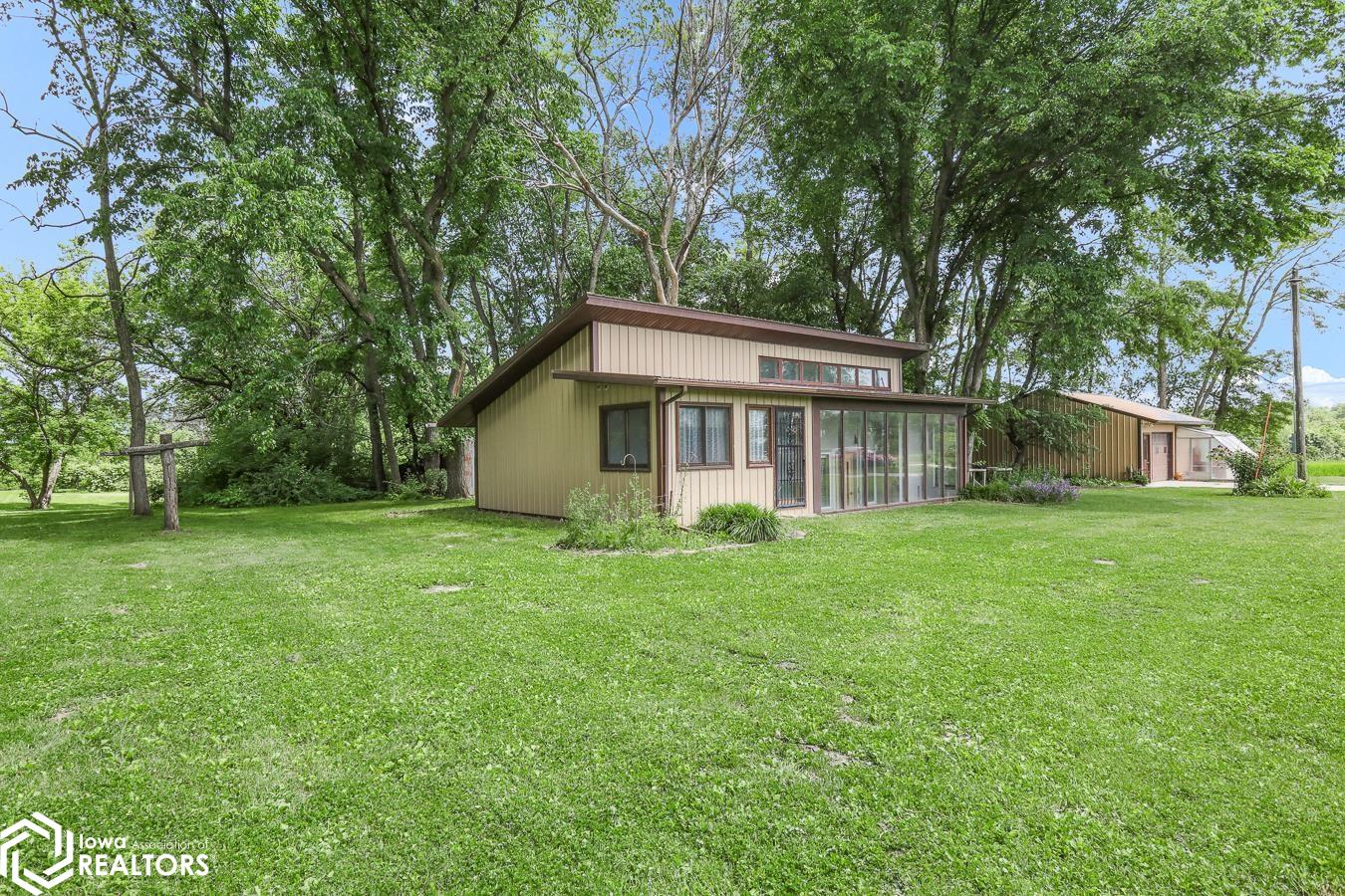 2403 Picard Drive, Tracy, Iowa image 24