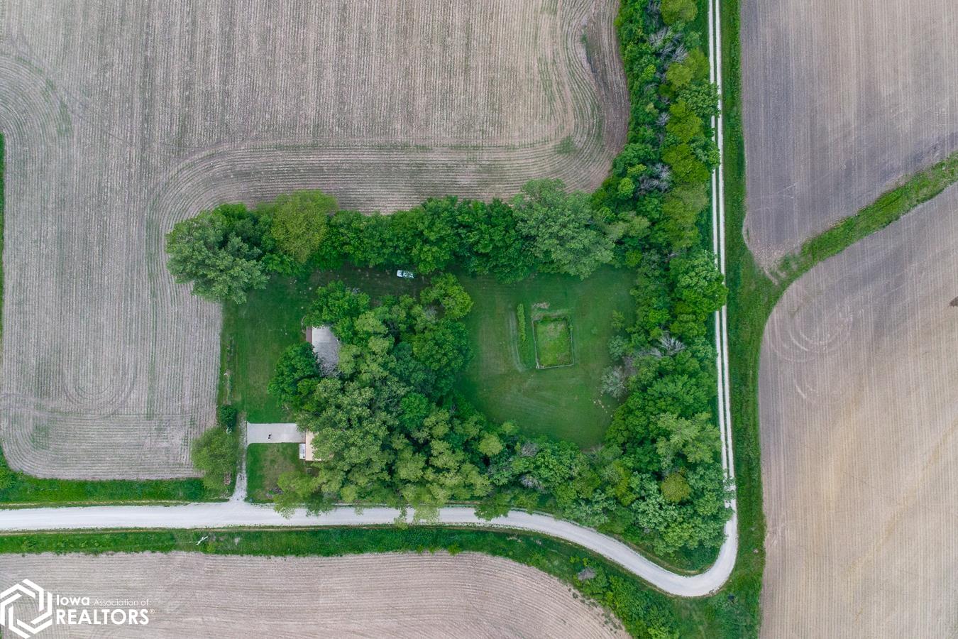 2403 Picard Drive, Tracy, Iowa image 28