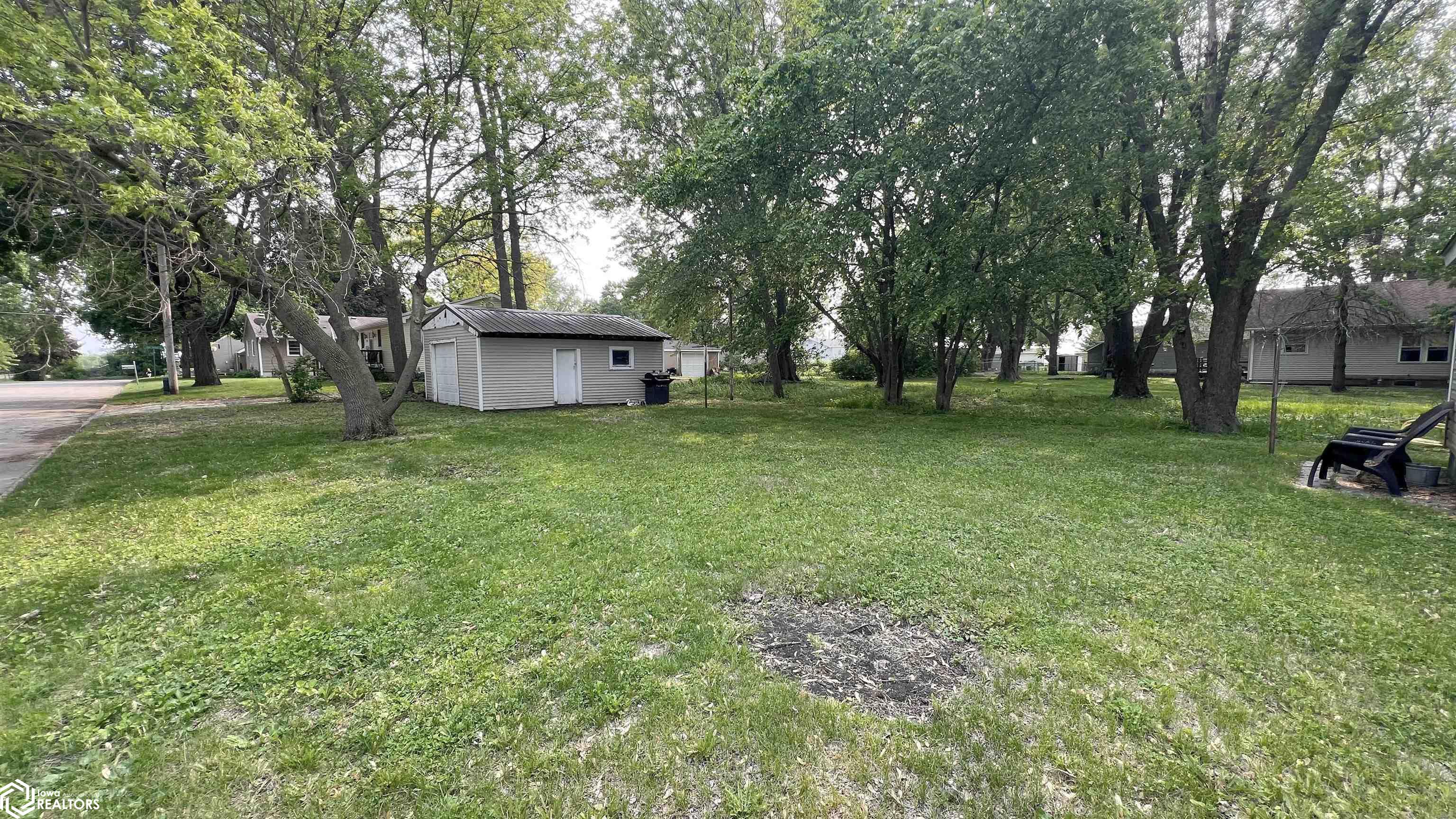 403 28th Street, Mason City, Iowa image 19
