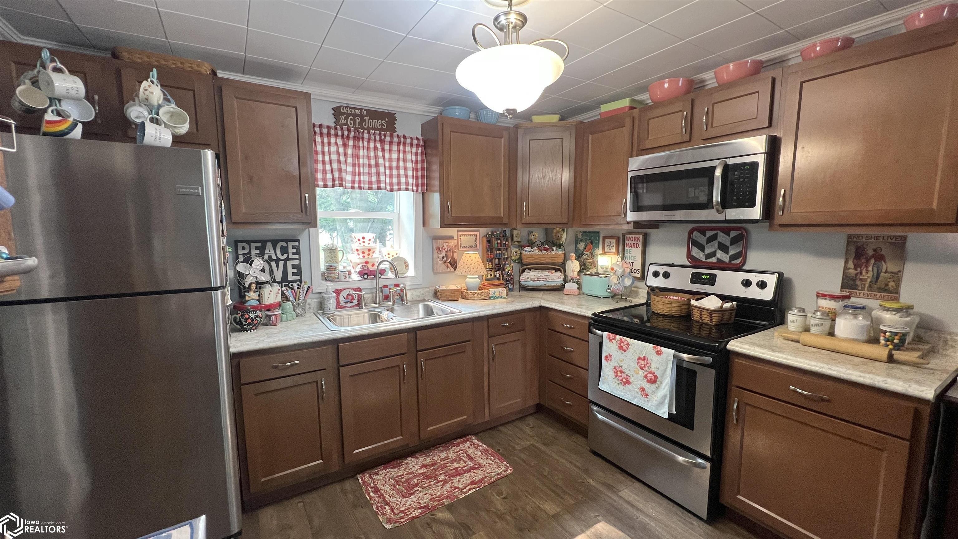 403 28th Street, Mason City, Iowa image 9