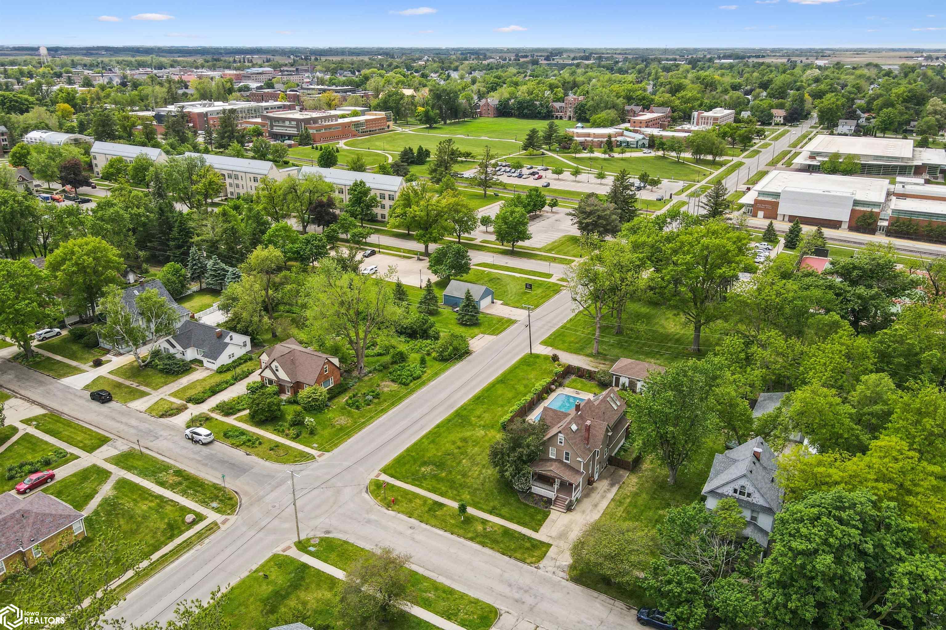 1503 Elm Street, Grinnell, Iowa image 5